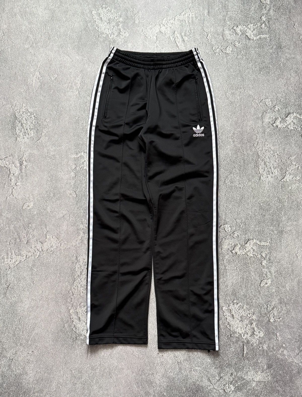 Adidas × Vintage Adidas Wmns relaxed sweatpants pant trouser 3 stripes Size 26" / US 2 / IT 38 - 5 Thumbnail