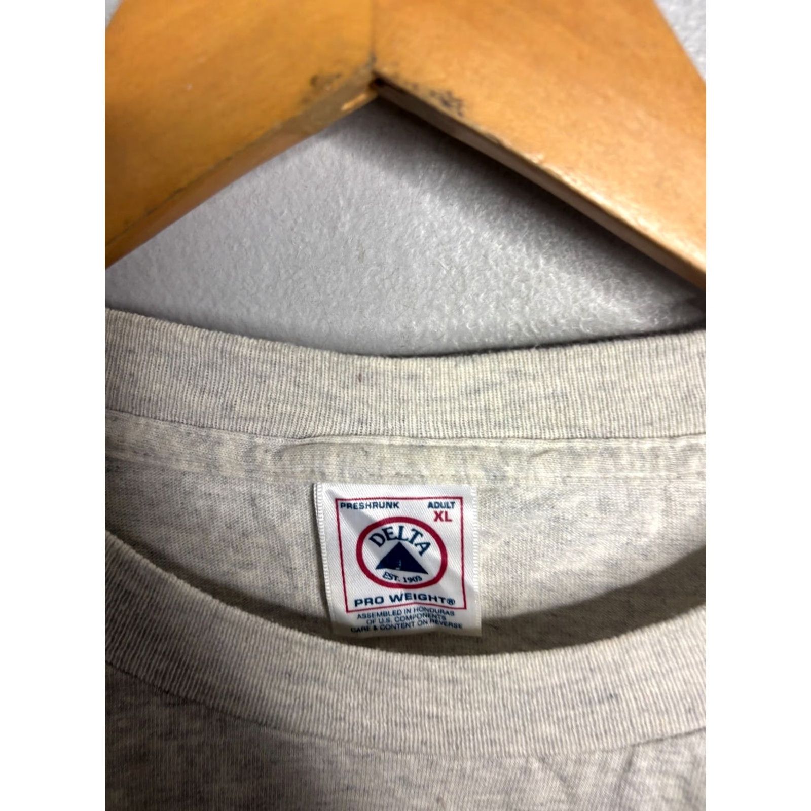 Delta Vintage Disney Mickey Mouse Florida T-Shirt Mens XL Gray Crew Neck 100% Cotton Logo Graphic Florida Mickey Mouse Pattern 2010s Mens Size US XL / EU 56 / 4 - 3 Thumbnail