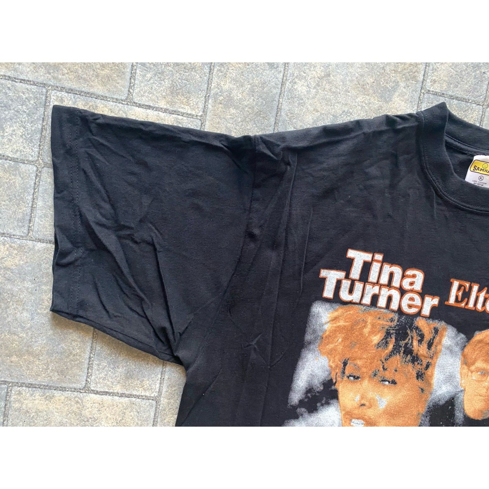 Olive VINTAGE Samrat T-Shirt Live In Vegas 1999-2000 Tina Turner Elton John Men’s XL Black Short Sleeve Shirt Mus ic 90s Mens Size US XL / EU 56 / 4 - 7 Thumbnail