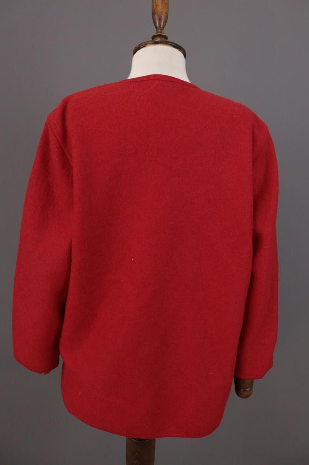 GIESSWEIN Giesswein Red Austeia Wool Jacket Size GB 36 / USA 10 / E 44 Size L / US 10 / IT 46 - 12 Thumbnail