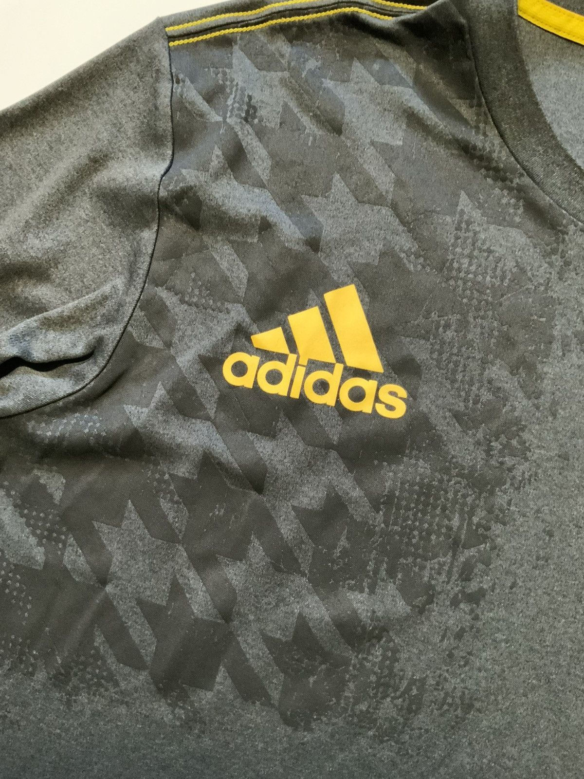 Adidas Adidas Columbus The Crew 2011 MLS Soccer Houndstooth Jersey Size US M / EU 48-50 / 2 - 8 Thumbnail
