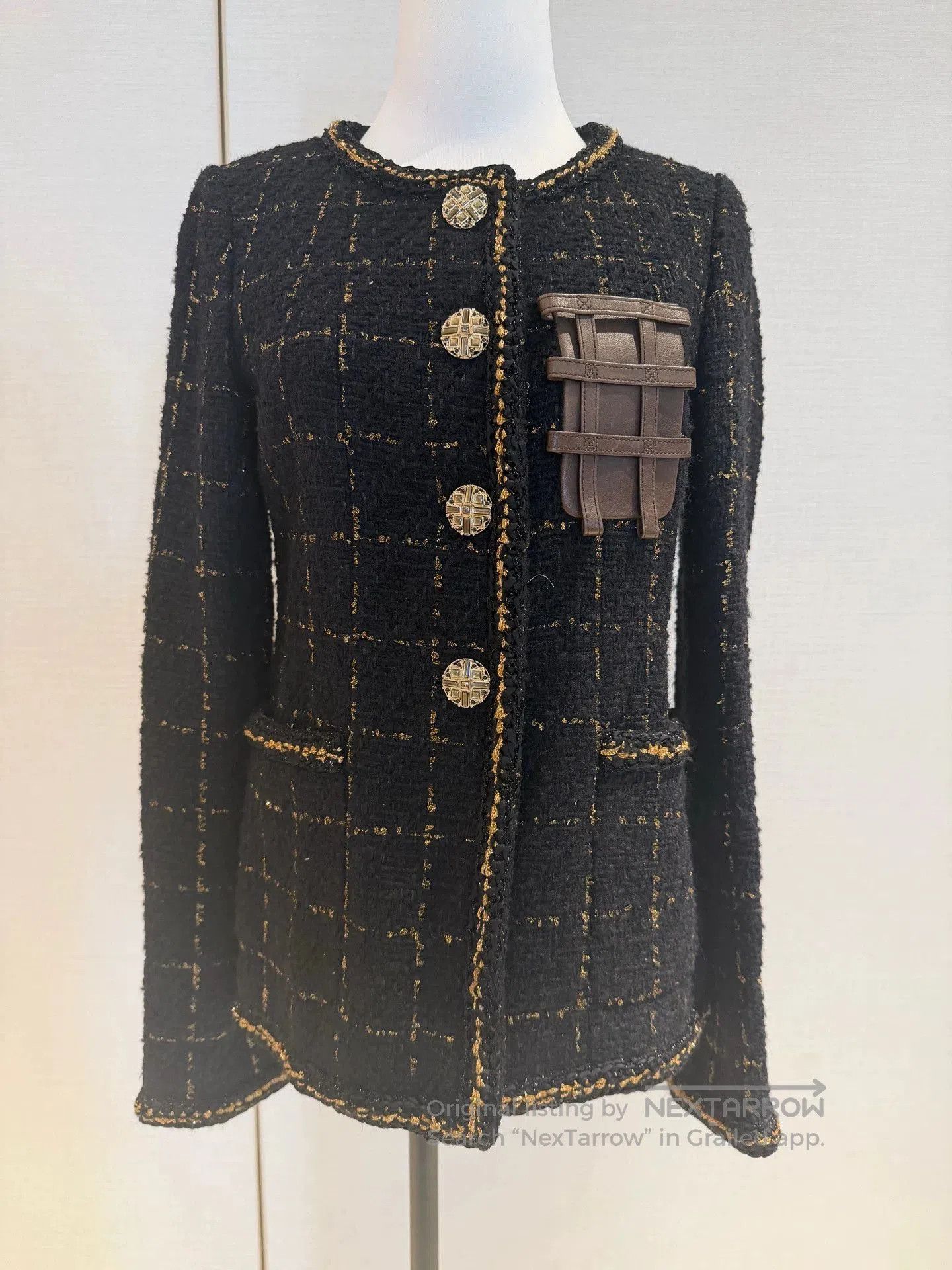 Chanel Chanel 2016 Black Gold Jacket Size 36. Size US S / EU 44-46 / 1 - 1 Thumbnail