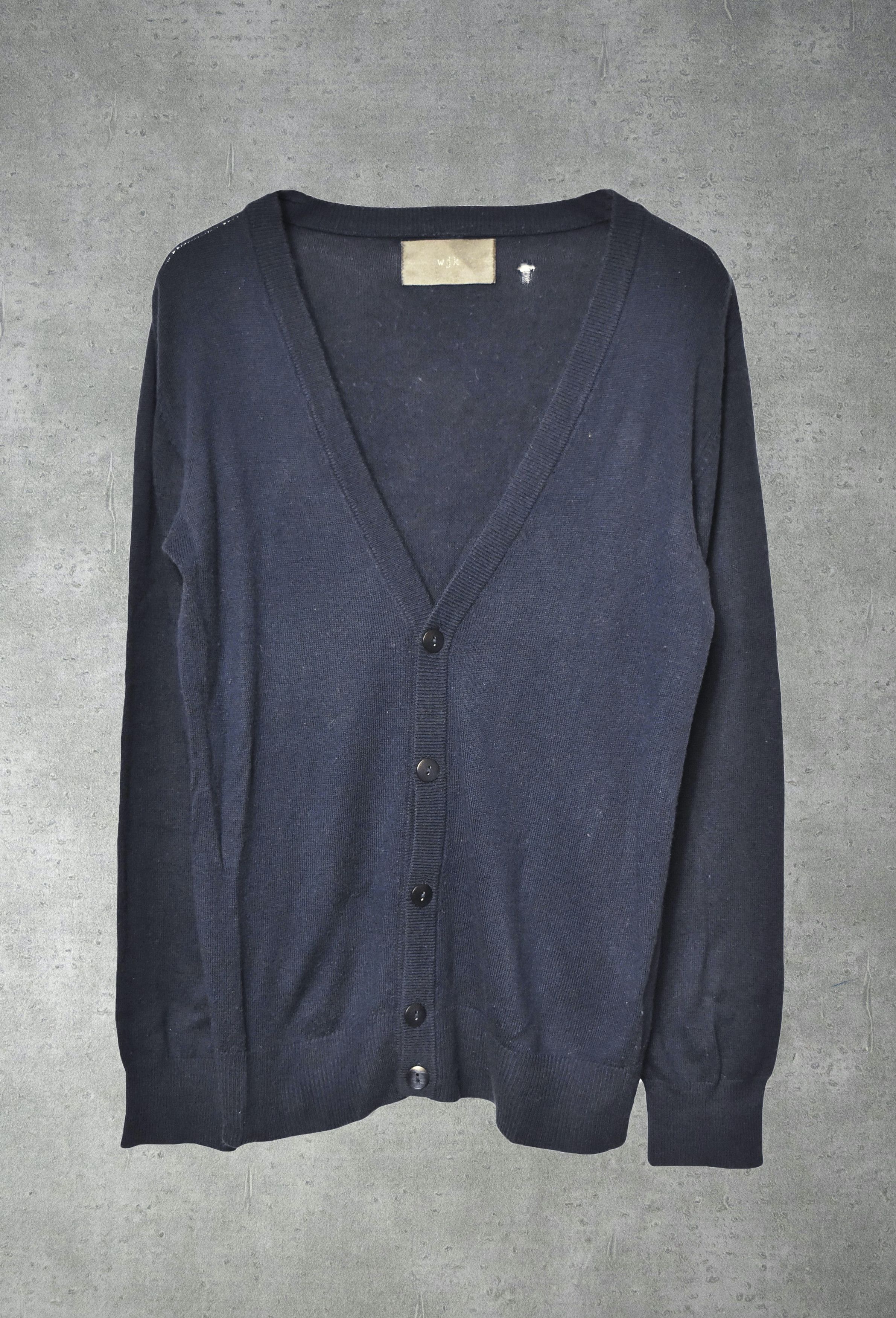image of Wjk/plain Cardigan/24356 - 0553 50 in Navy, Men's (Size Medium)