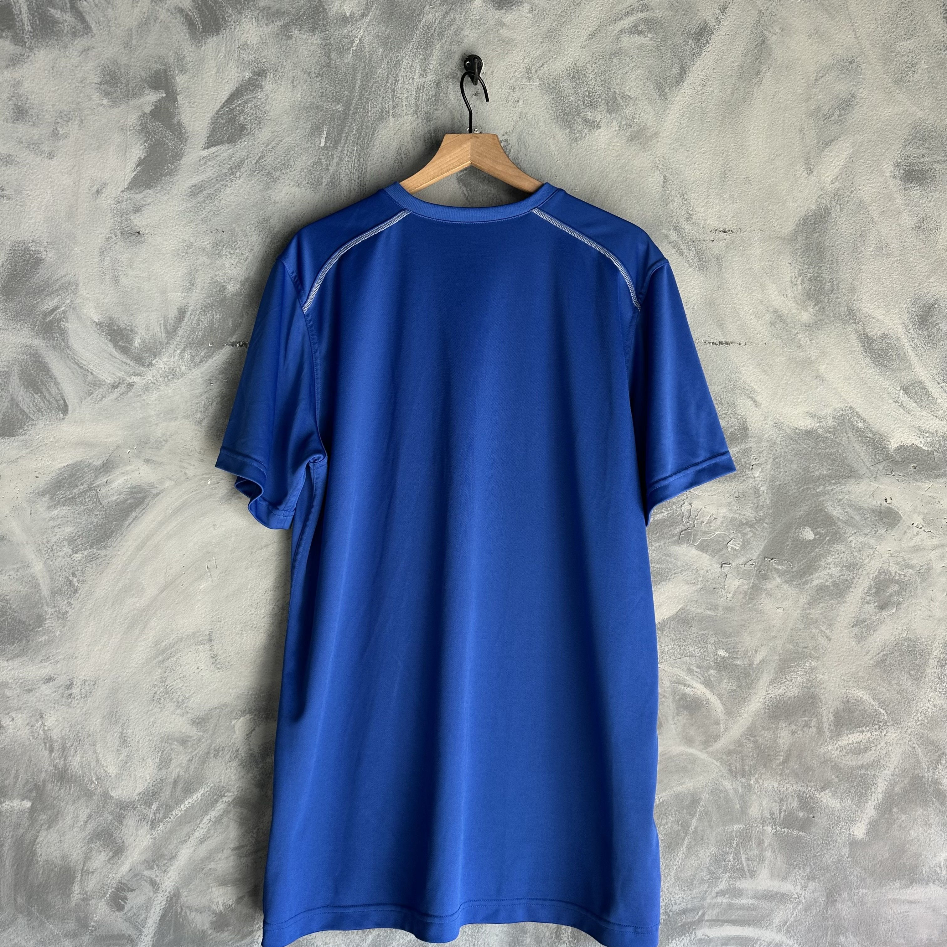 Nike Vintage Nike Shirt Men XL Blue Short Sleeve Jersey Center Size US XL / EU 56 / 4 - 6 Thumbnail