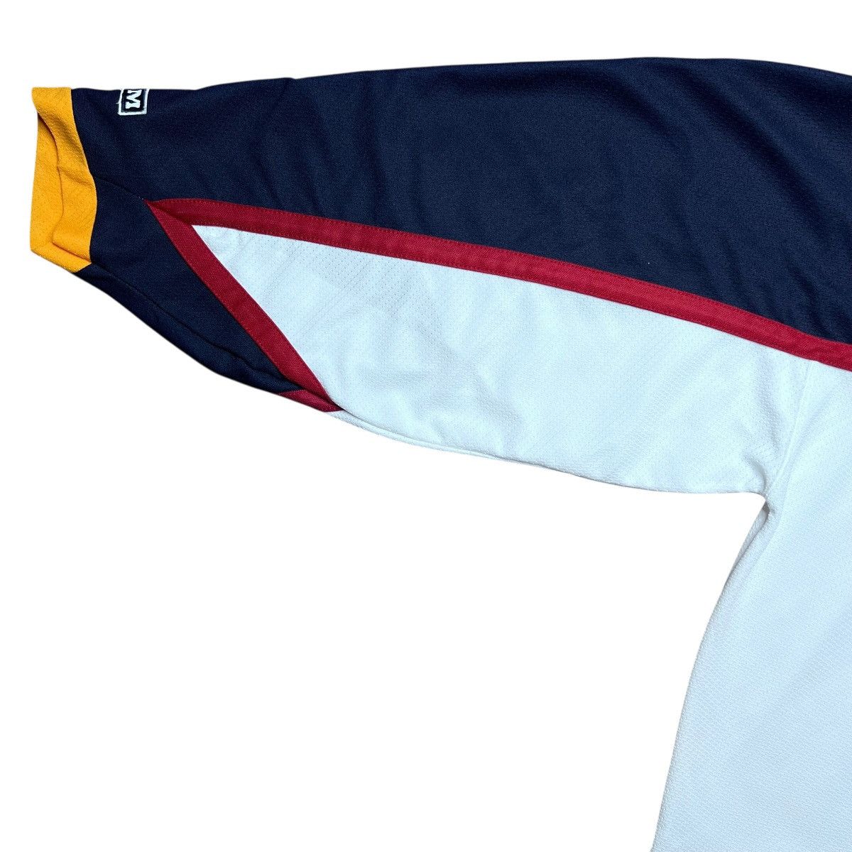 Ccm Vintage NHL Atlanta Thrashers CCM Men’s Hockey Jersey Sz M Size US M / EU 48-50 / 2 - 15 Thumbnail