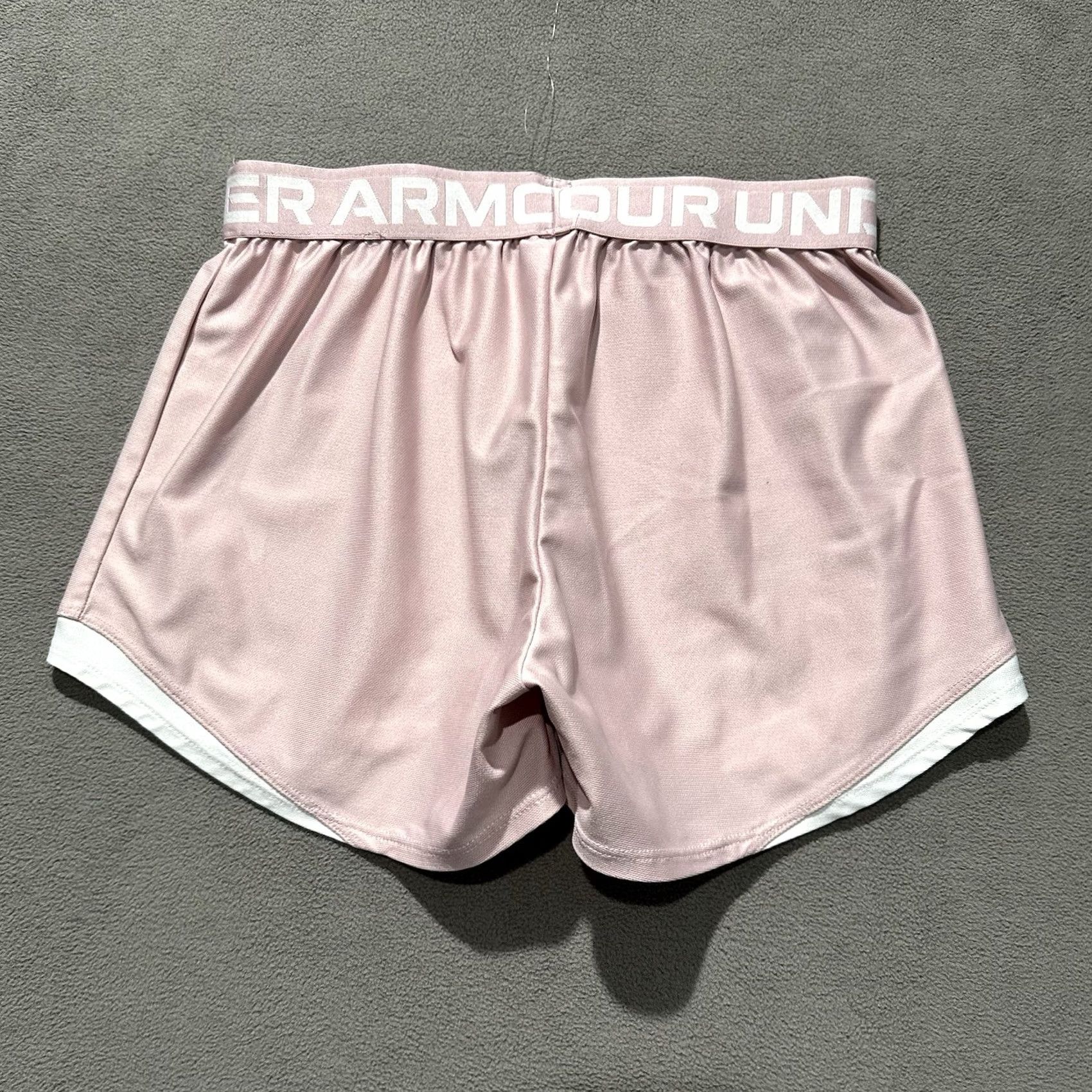 Under Armour Under Armour Play Up 3.0 Shorts Womens Small Loose Pink White Athletic Heatgear Size 28" / US 6 / IT 42 - 2 Thumbnail
