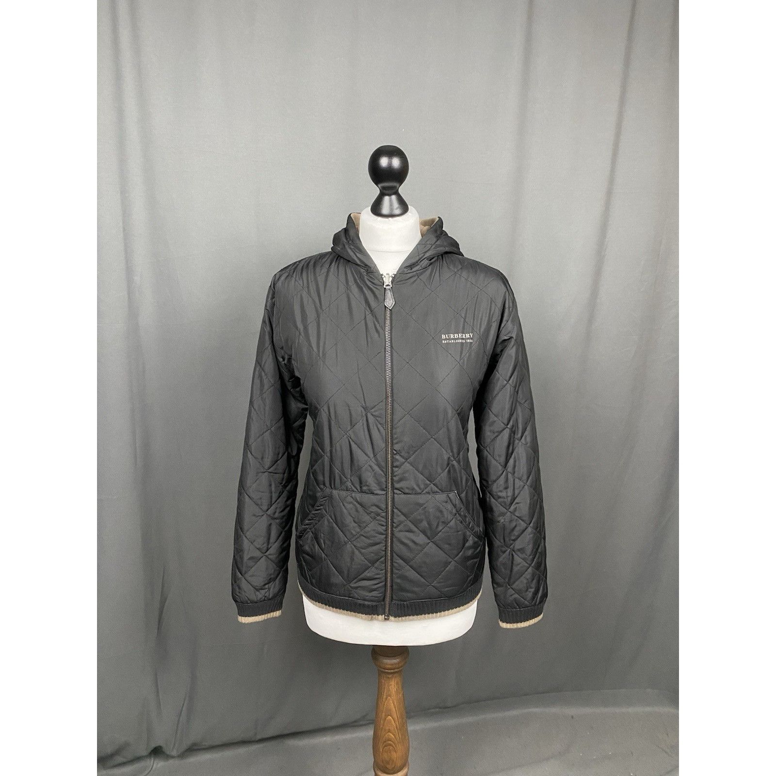 Burberry Burberry Women's Beige Black Quilted Reversible Jacket Size Size M / US 6-8 / IT 42-44 - 2 Thumbnail