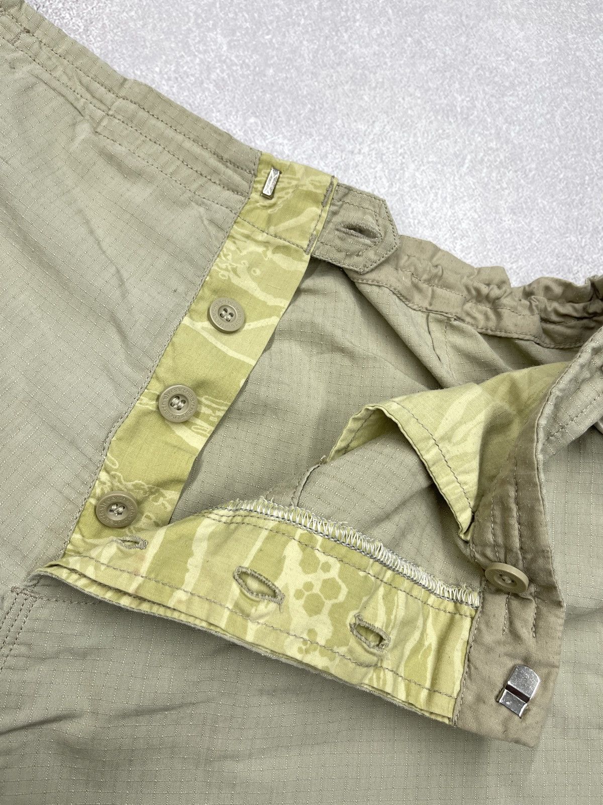 Maharishi Vintage Maharishi Baggy Parachute Nylon Pants Big Logo Size US 34 / EU 50 - 15 Thumbnail