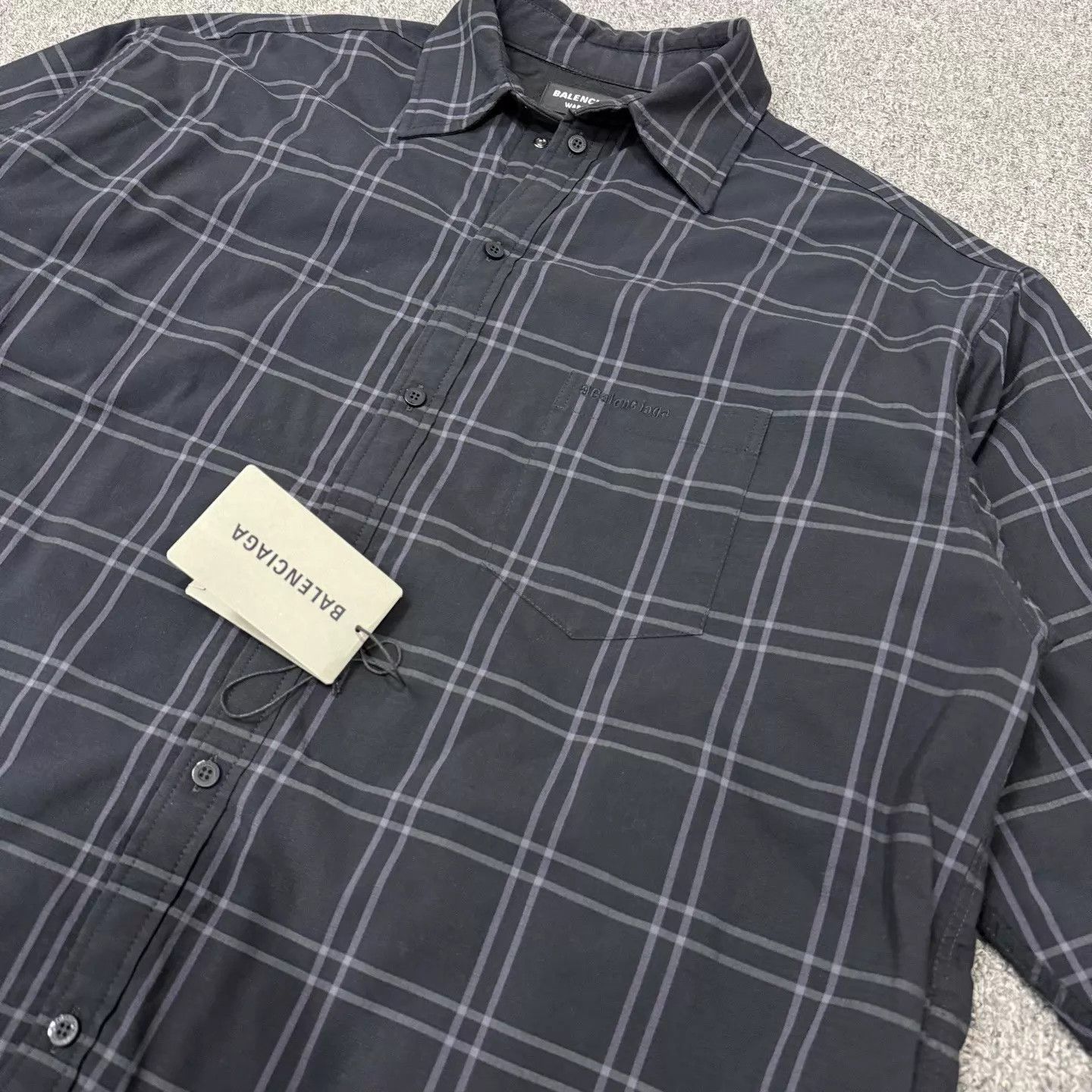 Balenciaga Balenciaga check embroidered logo shirt jacket 44 unused Size US S / EU 44-46 / 1 - 3 Thumbnail