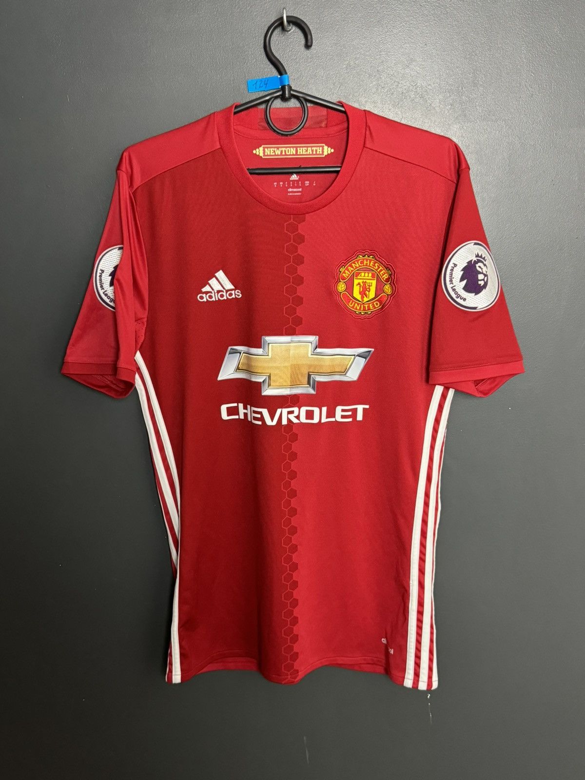 Adidas Manchester United 16/17 Home Pogba Football Jersey Size US S / EU 44-46 / 1 - 2 Thumbnail