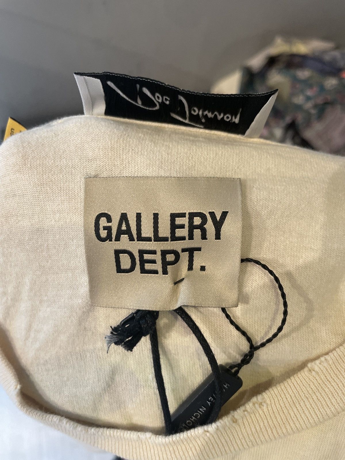 Gallery Dept. Gallery Dept. Dead Batteries T-Shirt Cream M Size US M / EU 48-50 / 2 - 4 Thumbnail