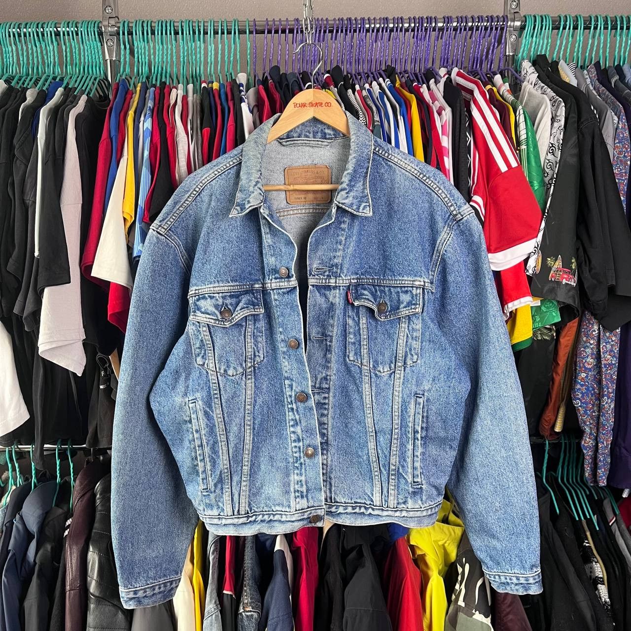 Levi's Vintage Clothing Vintage 90s Levis Blue Denim Jacket Distressed Size L Size US L / EU 52-54 / 3 - 1 Thumbnail