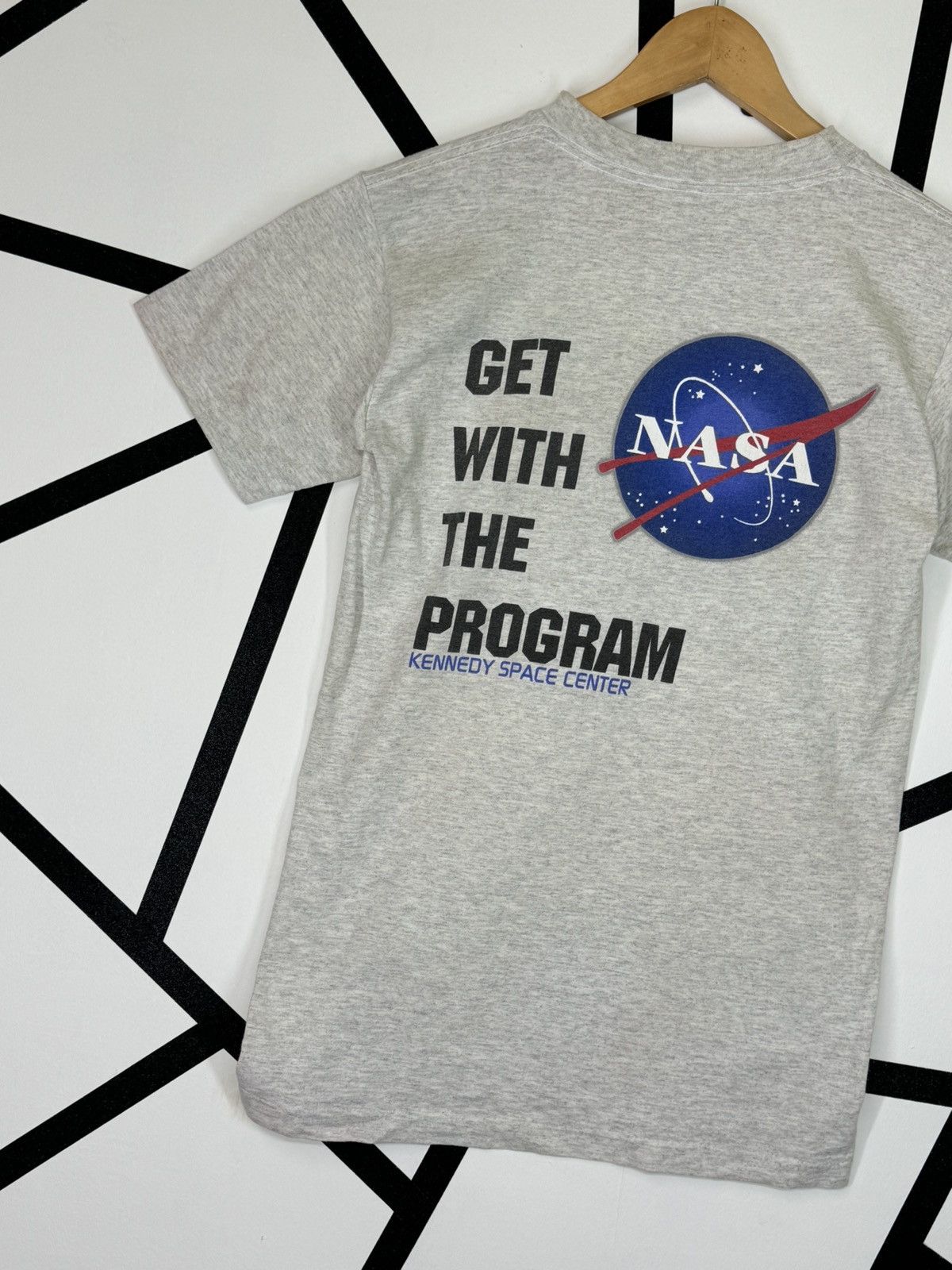 NASA Vintage 90s Nasa Kennedy Space Center Single Stitch Tee Size US XS / EU 42 / 0 - 6 Thumbnail