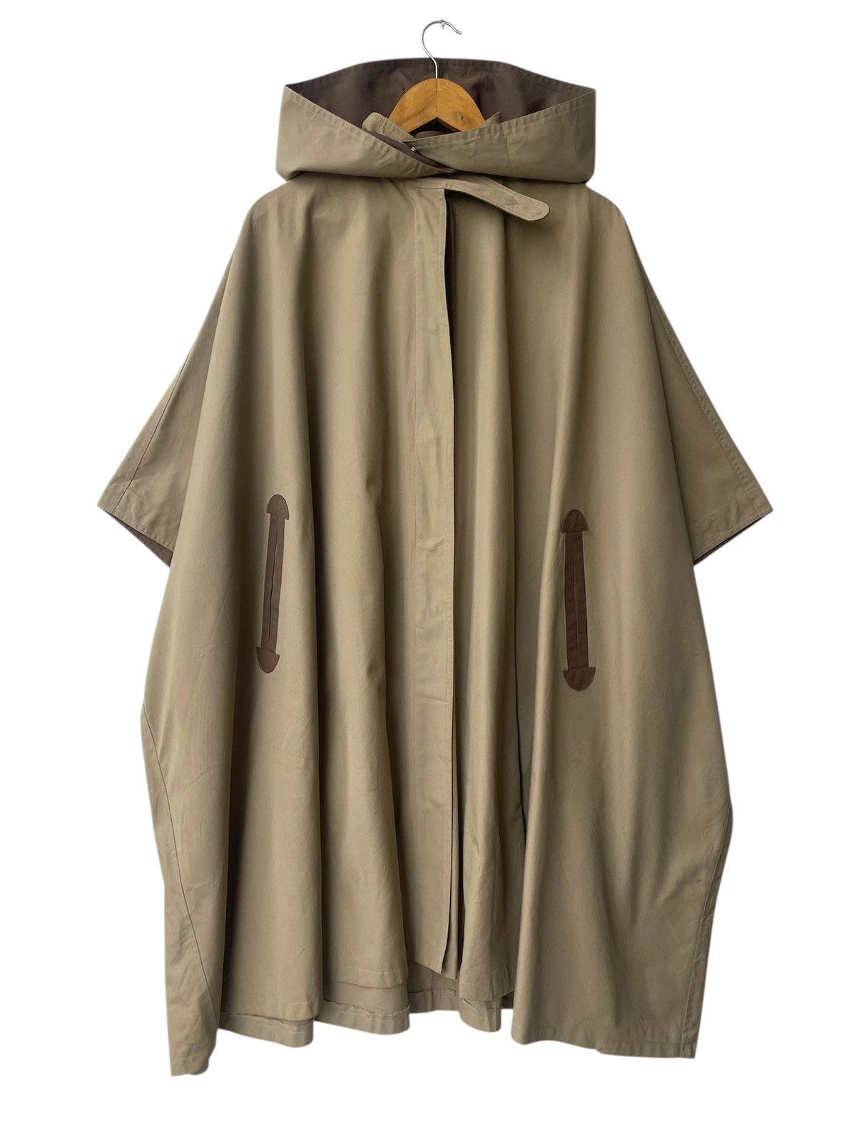 Thierry Mugler VINTAGE THIERRY MUGLER Paris Hooded Cape Coat Poncho Jacket Size US XL / EU 56 / 4 - 13 Thumbnail