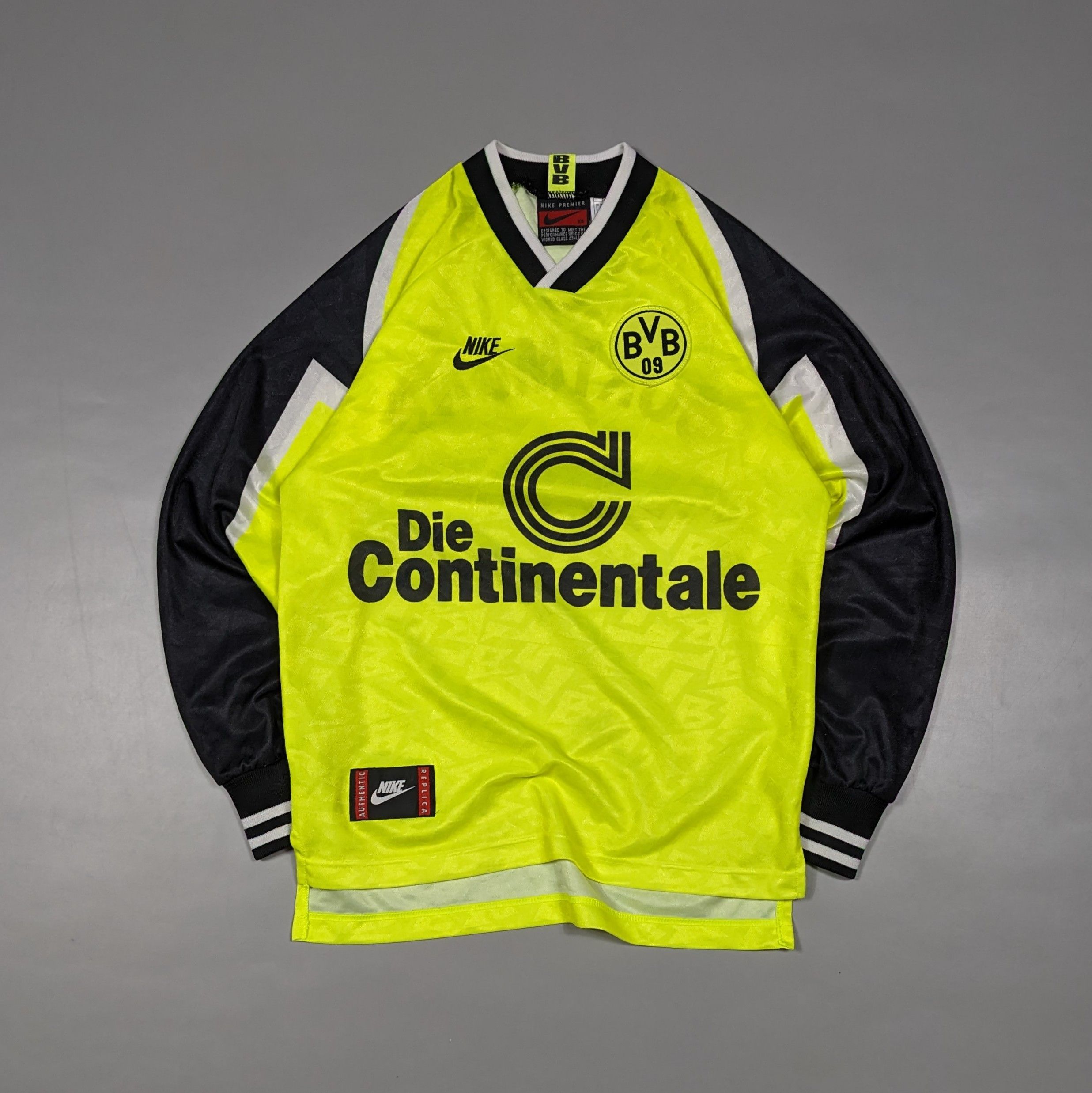 image of Nike x Soccer Jersey Borussia Dortmund 1995/1996 Long Sleeve Jersey, Men's (Size XS)