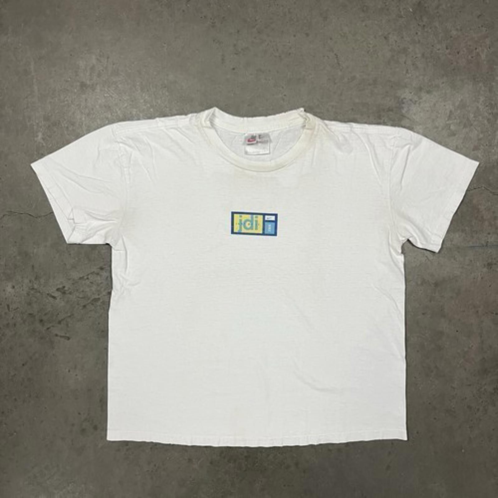 Nike Vintage 90s Nike Just Do It Boxy T Shirt White Boxy 21x24 Size US L / EU 52-54 / 3 - 1 Thumbnail