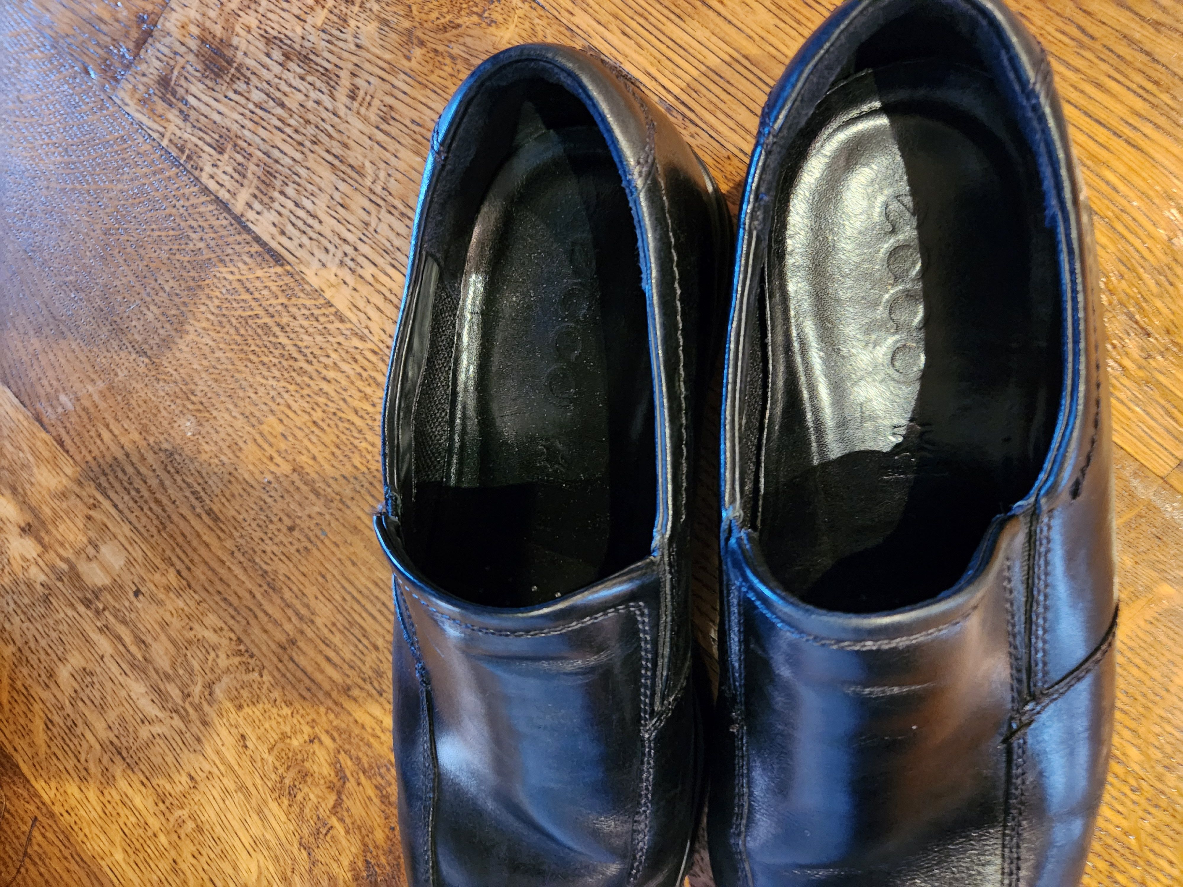 Ecco Men's Black Leather Slip On Shoes Size US 9 / EU 42 - 4 Thumbnail