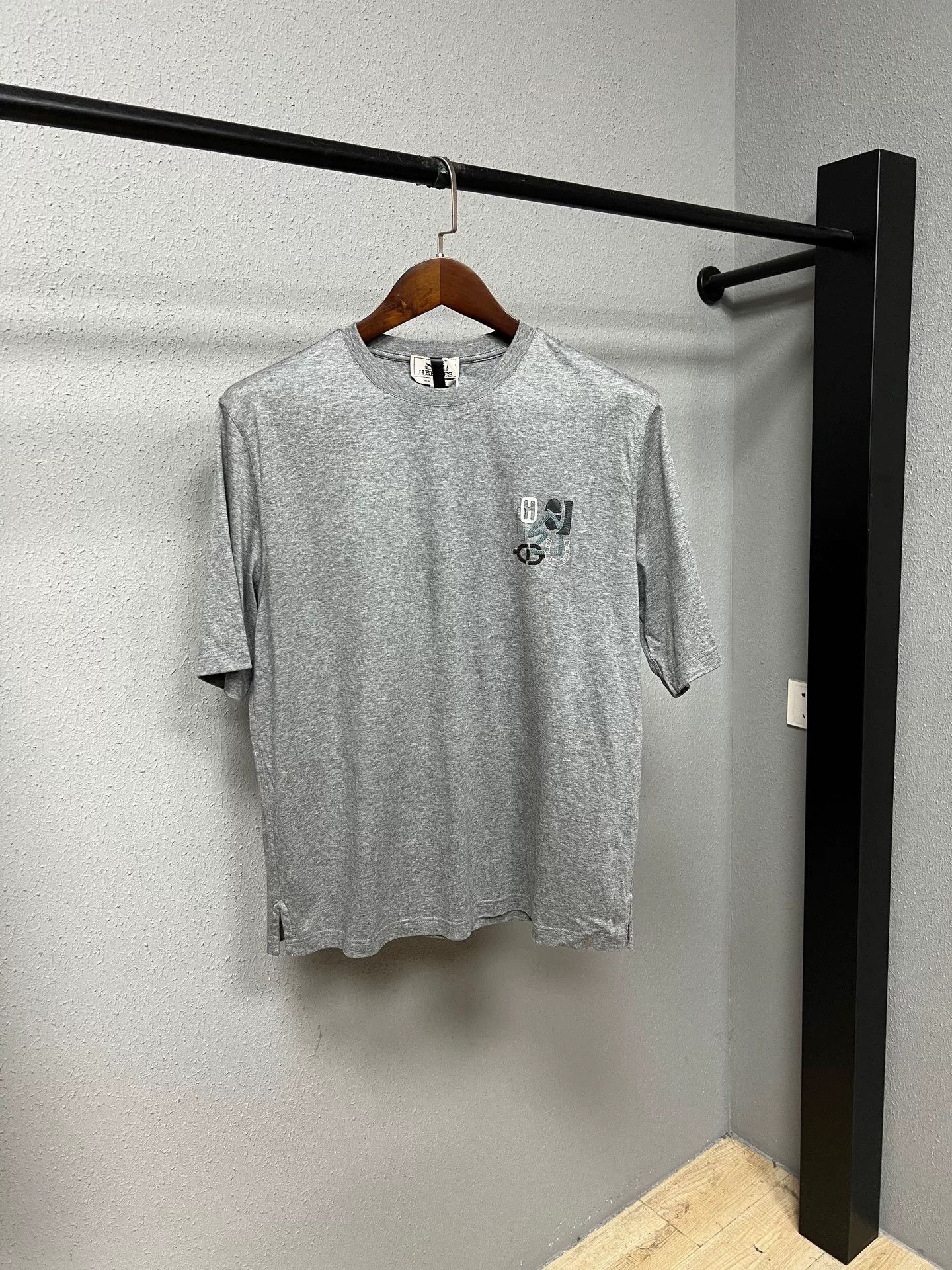 Hermes hermes gray short sleeve top Size US S / EU 44-46 / 1 - 1 Thumbnail