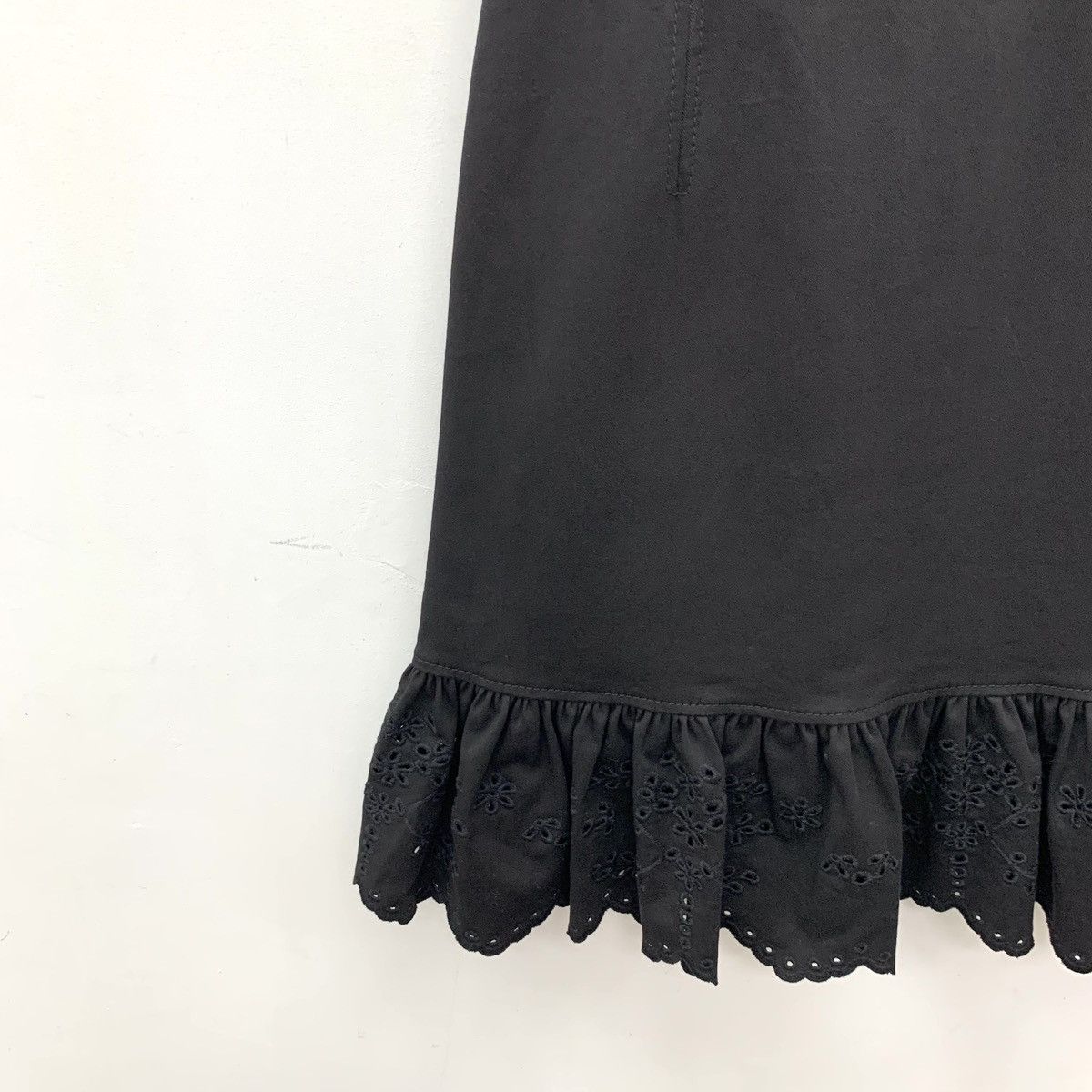 Valentino Valentino Black Lace Trim Cotton Short Sleeve Dress K26WX Size M / US 6-8 / IT 42-44 - 4 Thumbnail