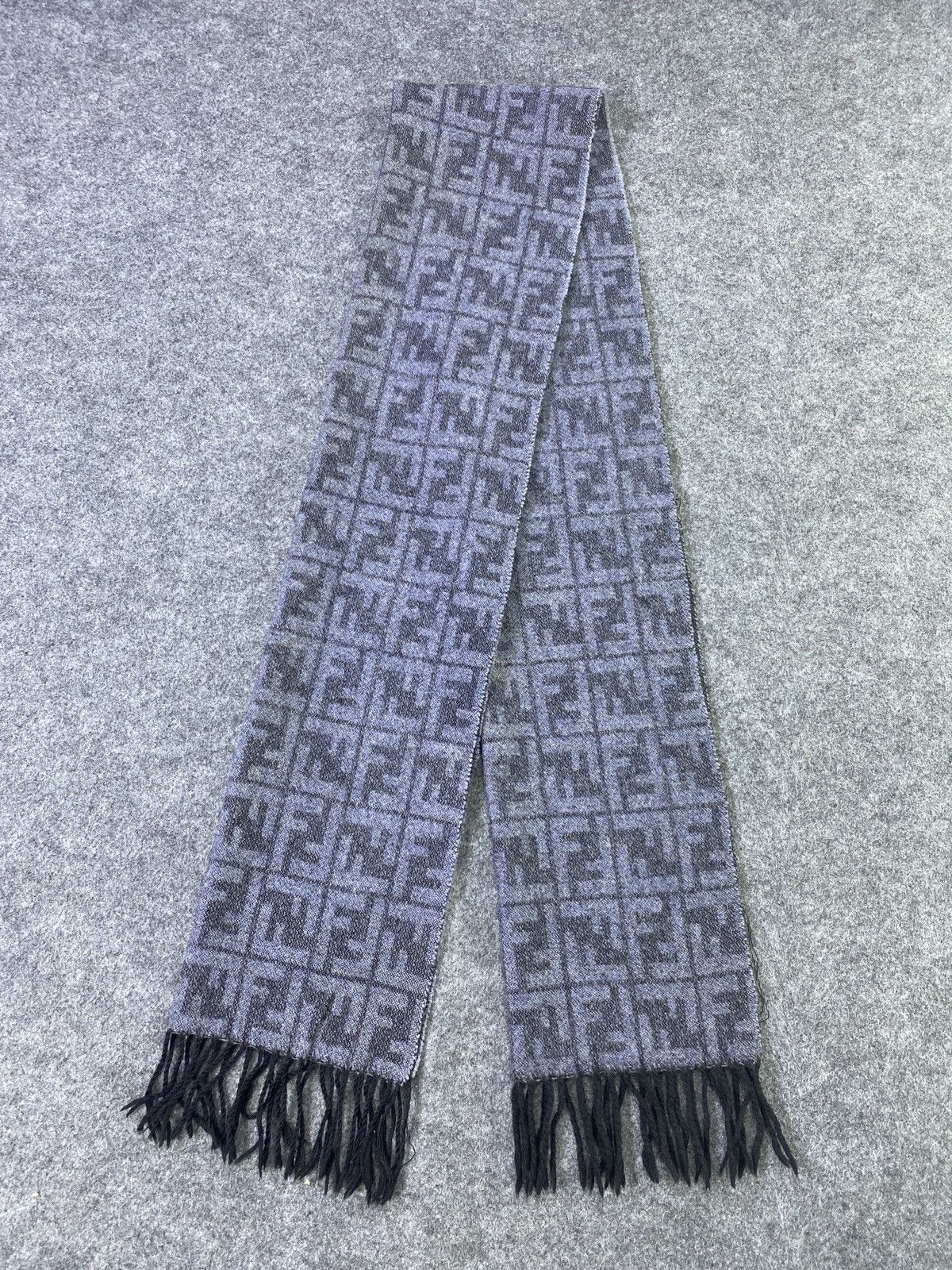 Vintage Missing Tag Fendi Scarf / Muffler / Neckwear -T714 Size ONE SIZE - 2 Thumbnail
