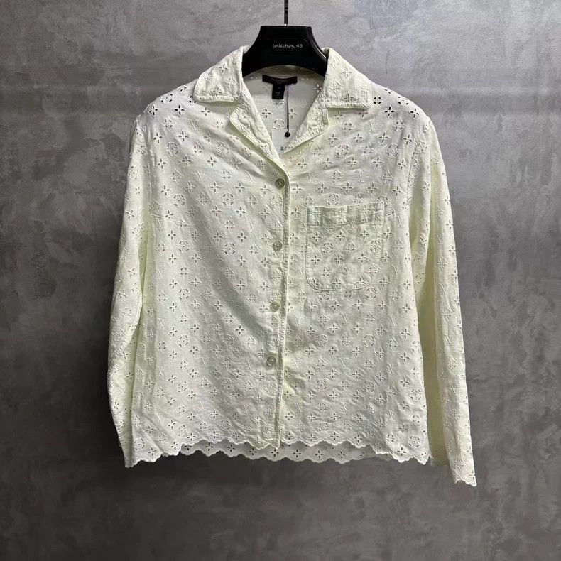Louis Vuitton Louis Vuitton White hollowed-out printed lotus leaf sleeve Size XS / US 0-2 / IT 36-38 - 1 Thumbnail