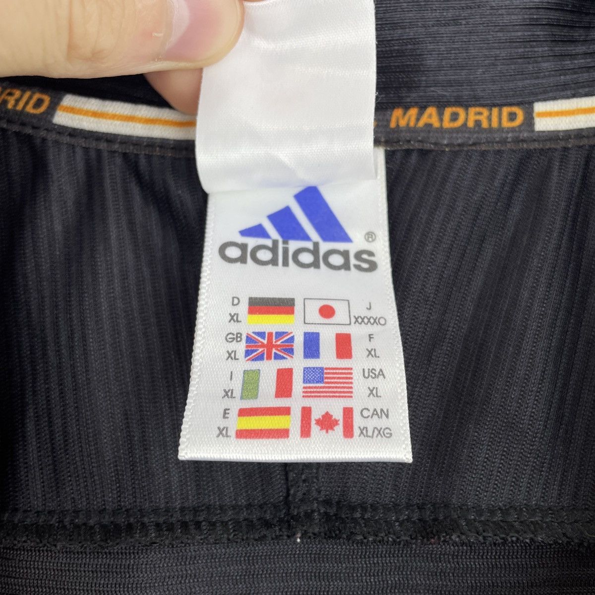 Adidas Vintage Real Madrid Away Jersey Shirt Rare 1999/2001 size XL Size US XL / EU 56 / 4 - 7 Thumbnail