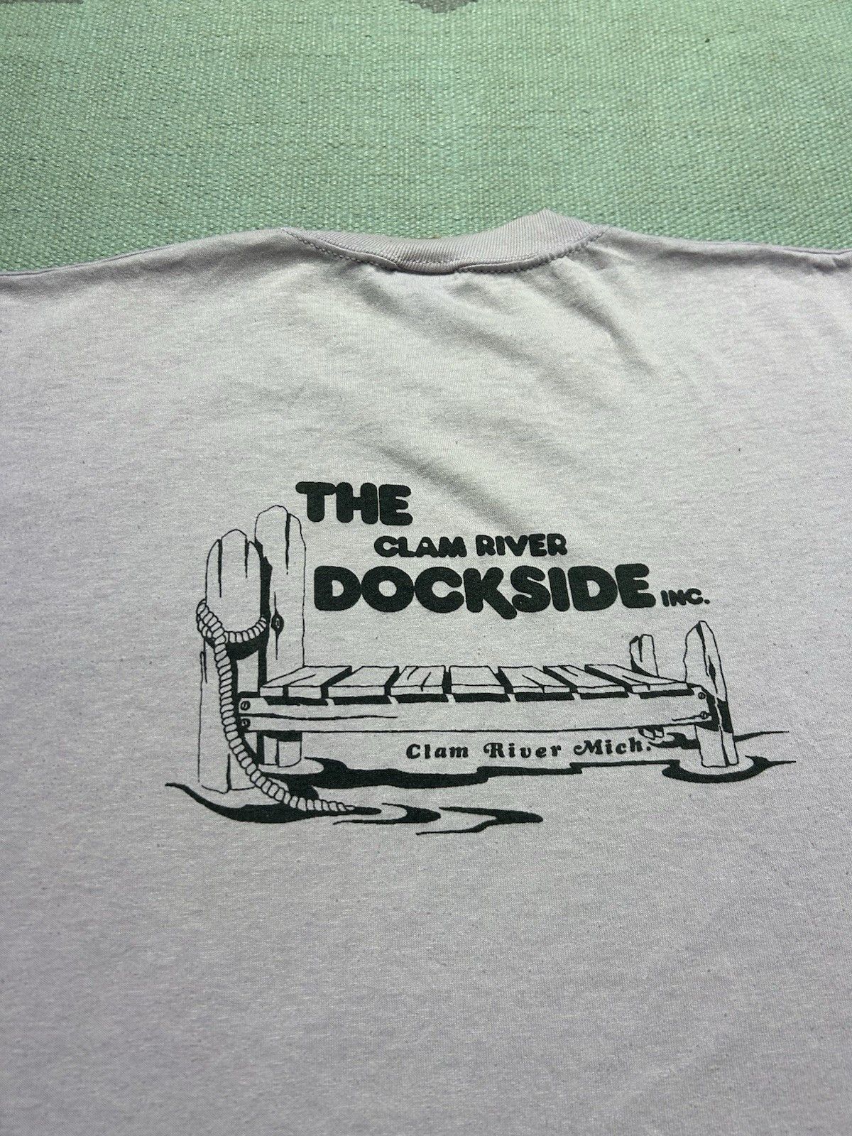 Vintage VTG 80 t shirt the clam river dockside Michigan restaurant L Size US L / EU 52-54 / 3 - 2 Thumbnail