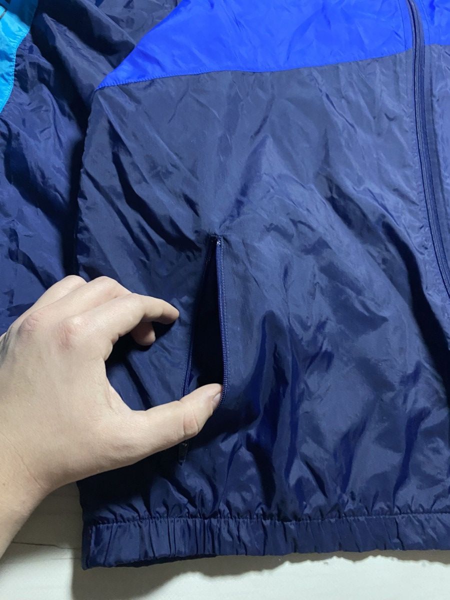 Nike × Vintage Vintage Nike 90’s Big Logo nylon y2k light jacket Retro Size US L / EU 52-54 / 3 - 7 Thumbnail