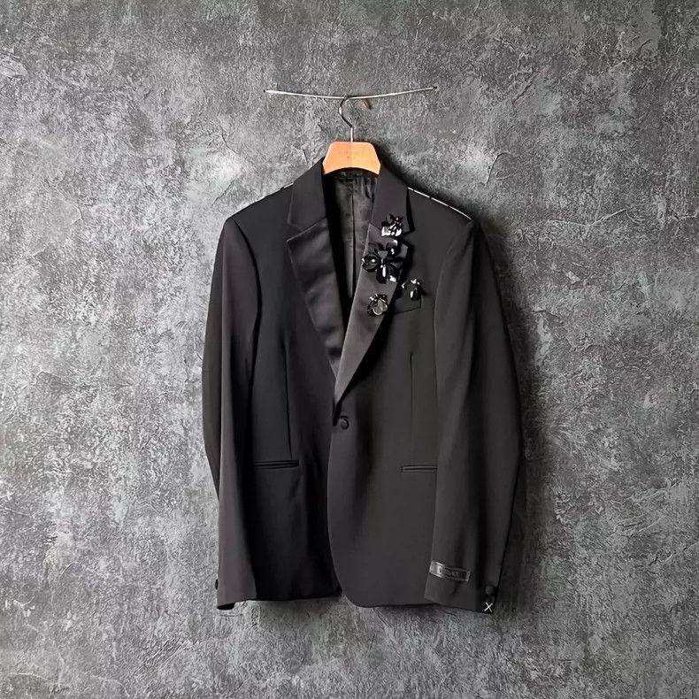 Versace Versace Black wool beaded design suit Size US M / EU 48-50 / 2 - 1 Thumbnail