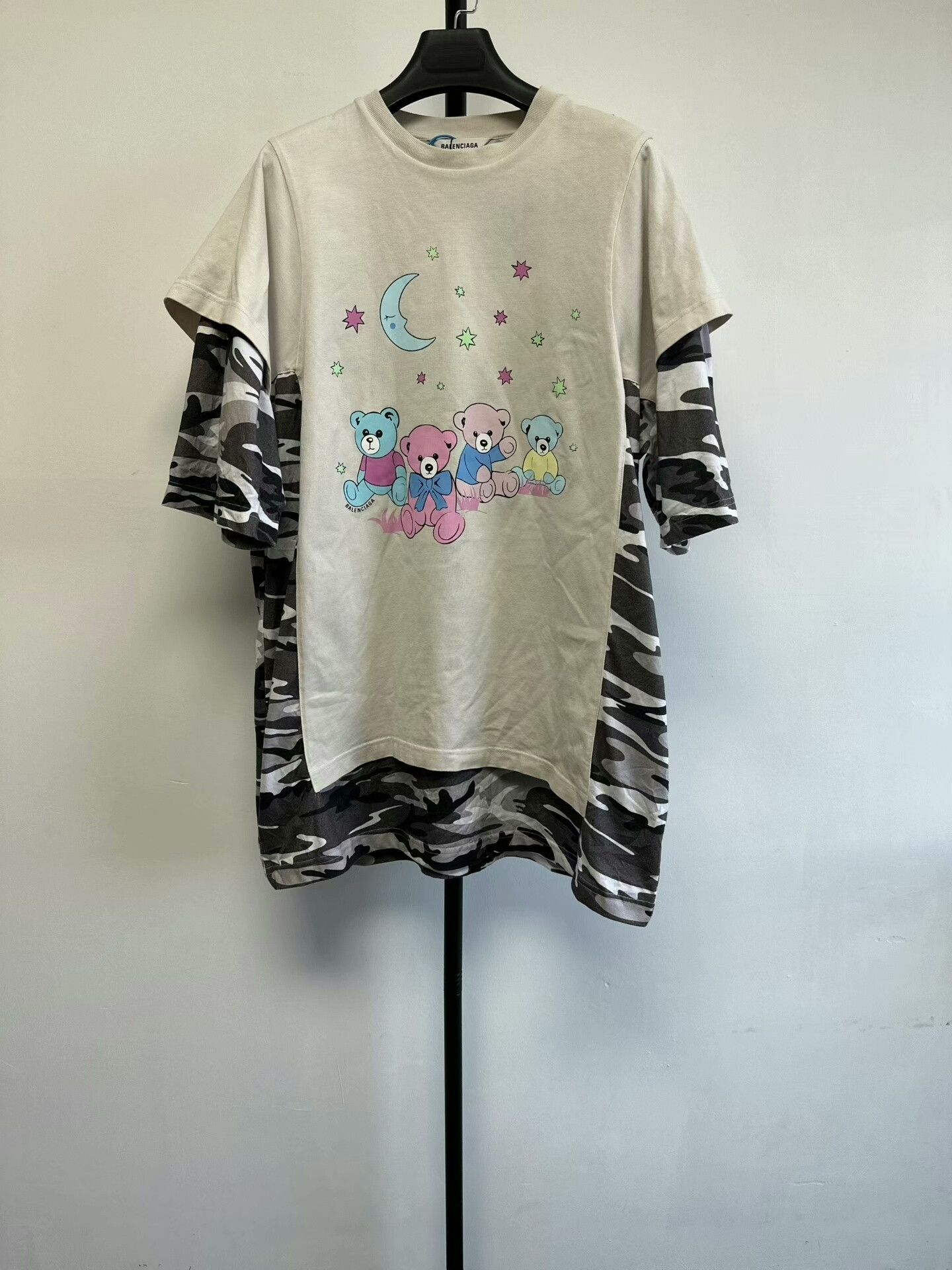 Balenciaga Balenciaga Vintage Double-Layer Short-Sleeve T-Shirt Size XS / US 0-2 / IT 36-38 - 1 Thumbnail