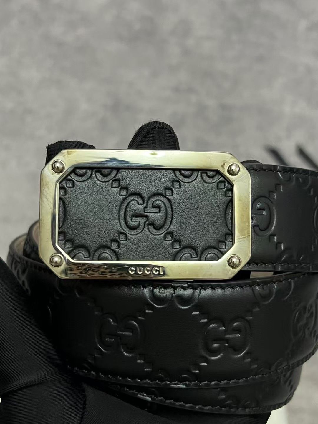 Gucci Gucci square frame black relief embossed old flower belt Size ONE SIZE - 2 Thumbnail