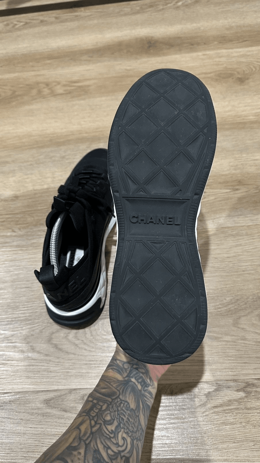 Chanel Chanel Low Trainers Size US 10 / EU 43 - 5 Thumbnail