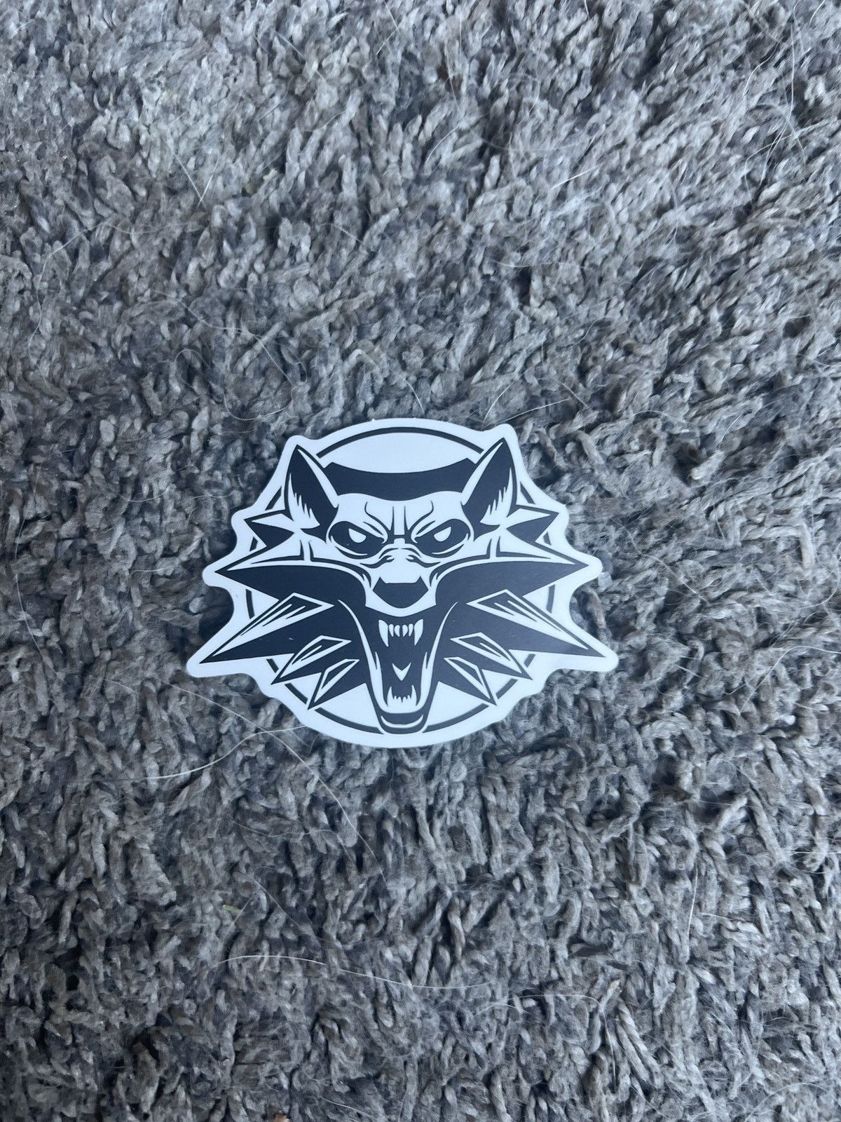 Hypebeast The Witcher School Of The Wolf Sticker Size ONE SIZE - 1 Thumbnail