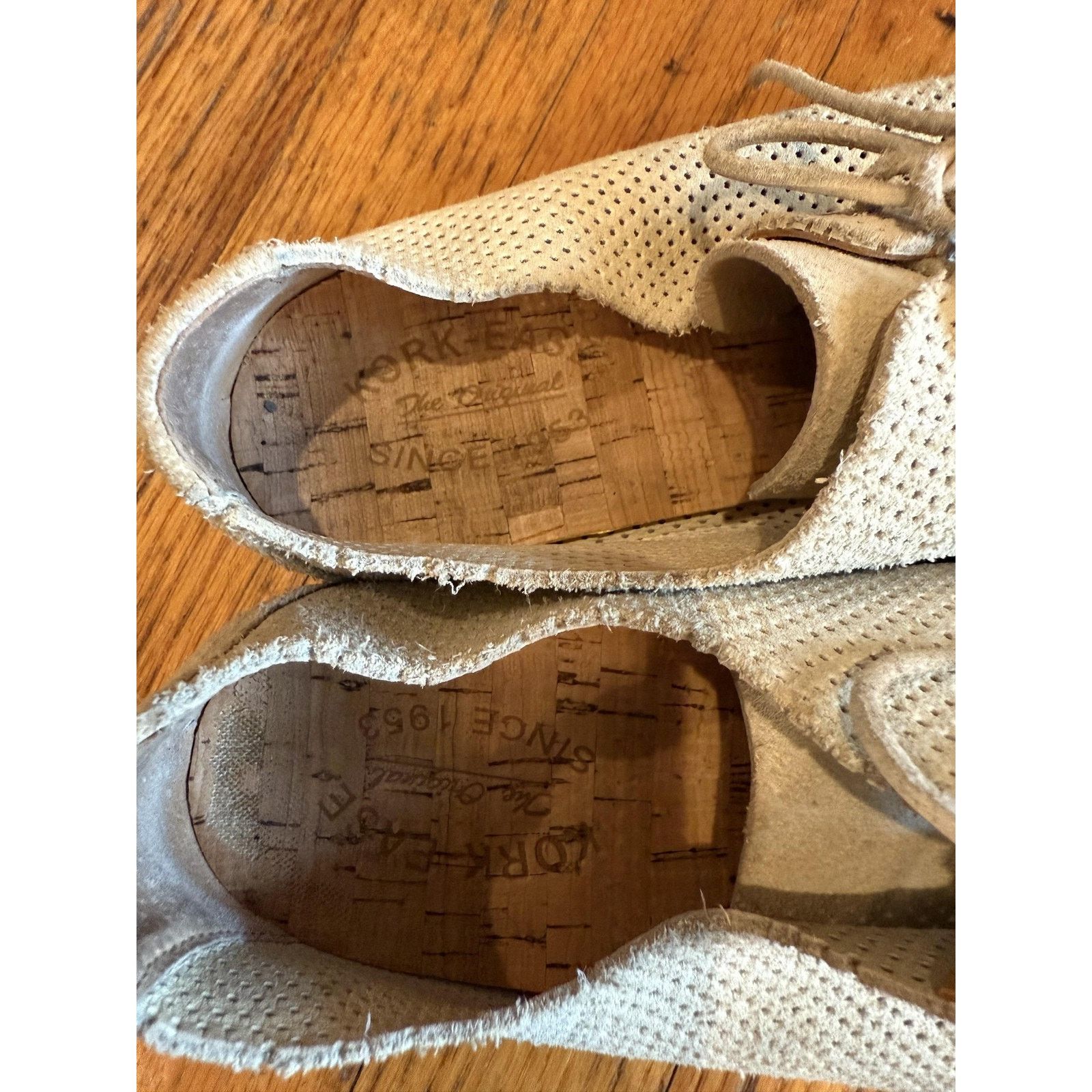 Kork-Ease Kork-Ease Shoes Size 8M Beige Perforated Leather Lace Up Size US 8 / IT 38 - 4 Thumbnail