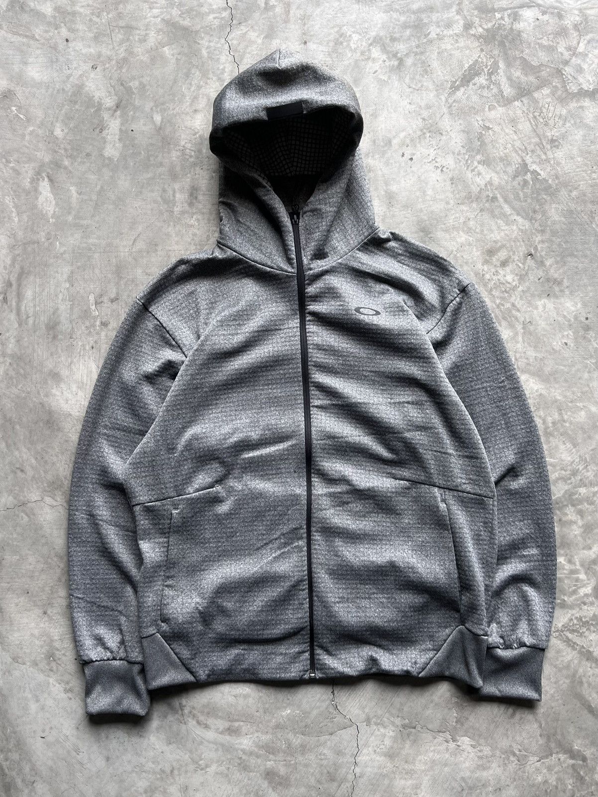 Oakley OAKLEY Ellipse Logo Performance Fit Technical Hoodie Size US M / EU 48-50 / 2 - 6 Thumbnail