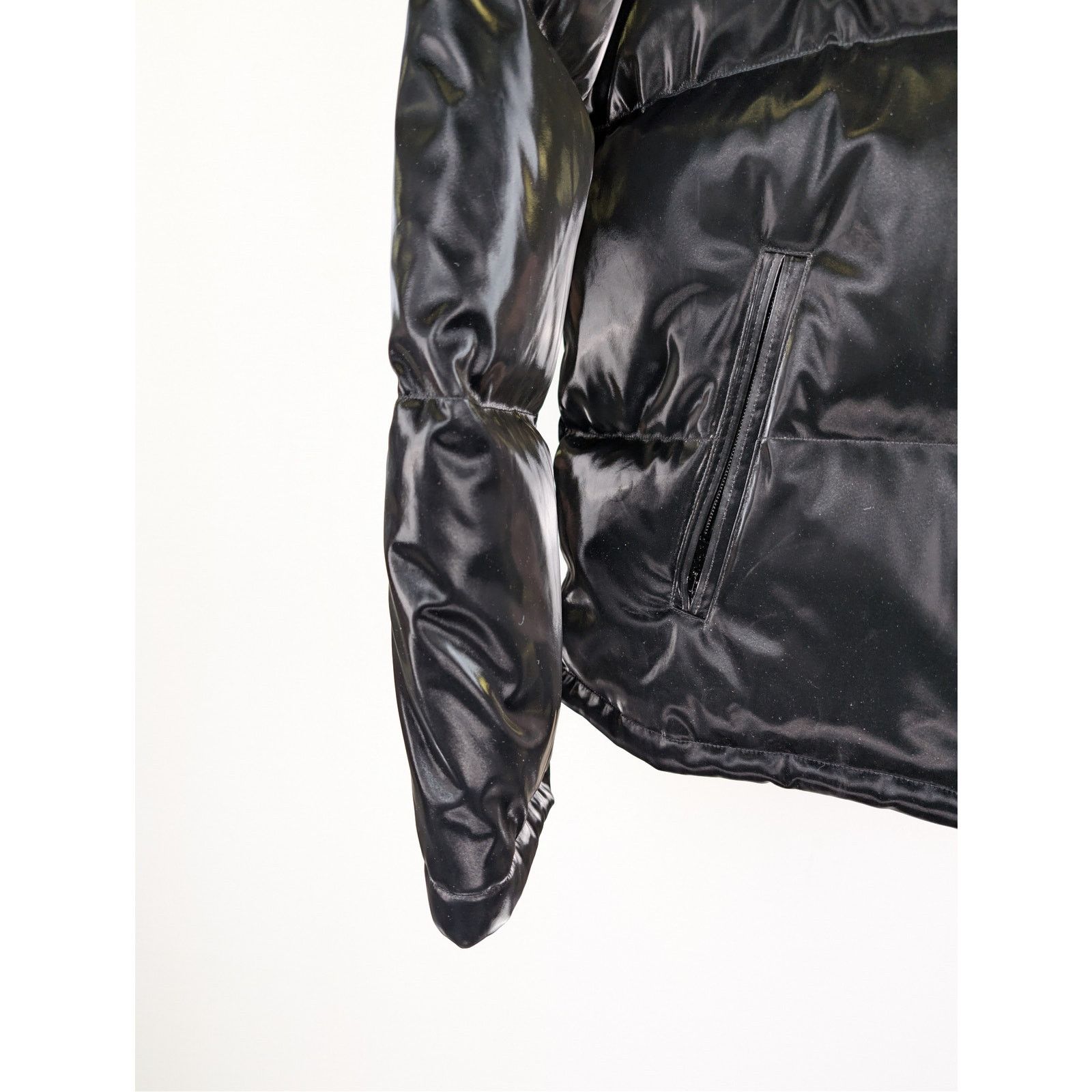 Saint Laurent Paris o1rshd1 CC20 Lacquered Down Puffer Jacket in black technical Size US M / EU 48-50 / 2 - 4 Thumbnail