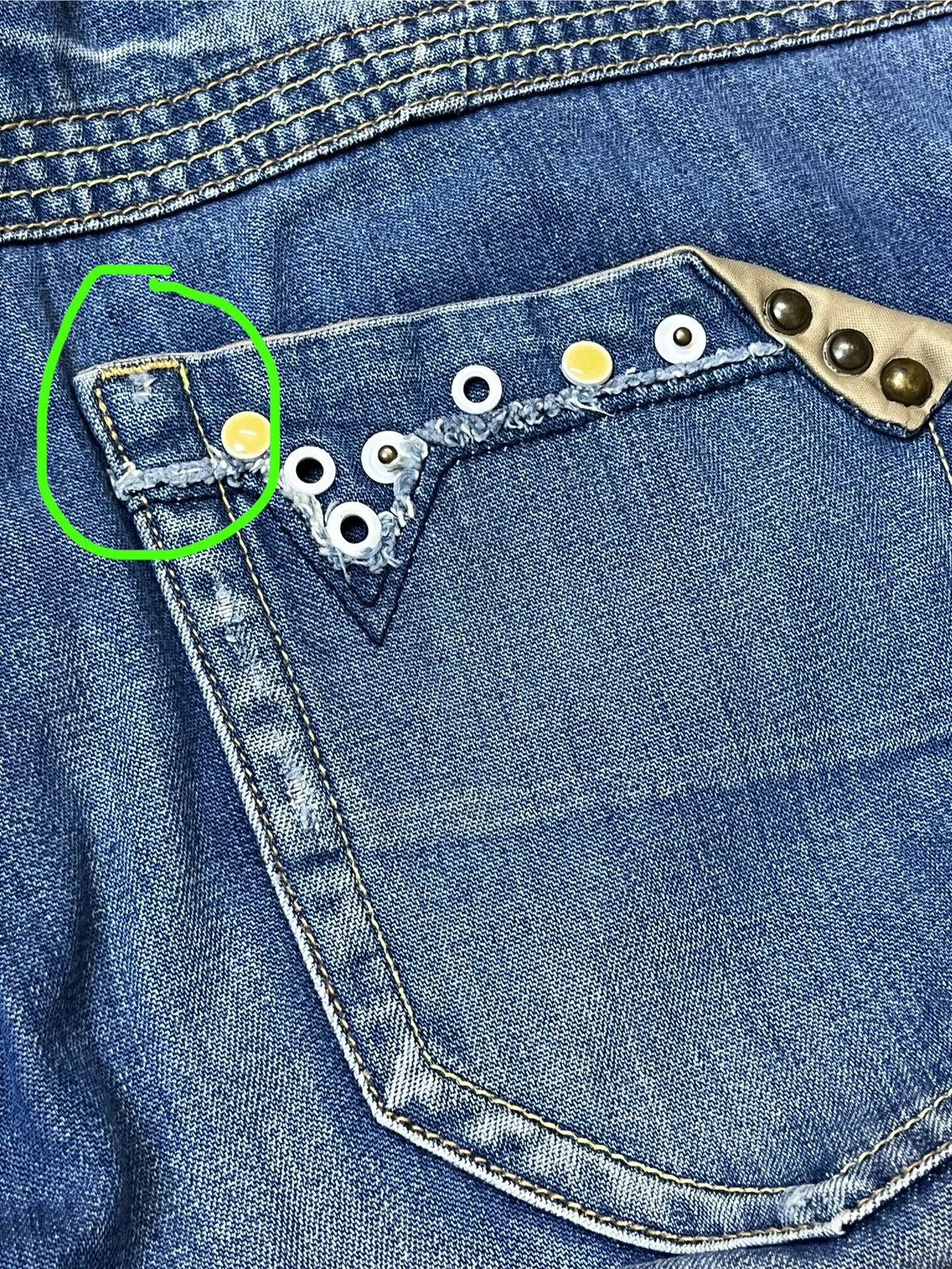Japanese Brand Japanese y2k BIG TRAIN OSAKA JEANS skull patches dirty jeans Size US 33 - 14 Thumbnail