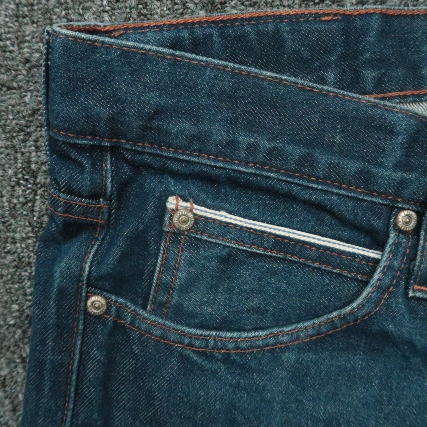 Vintage Naked & Famous Denim Jeans Mens 34x31 Indigo Revival Selvedge Button Fly Slim Straight 5-Pocket Size US 34 / EU 50 - 3 Thumbnail