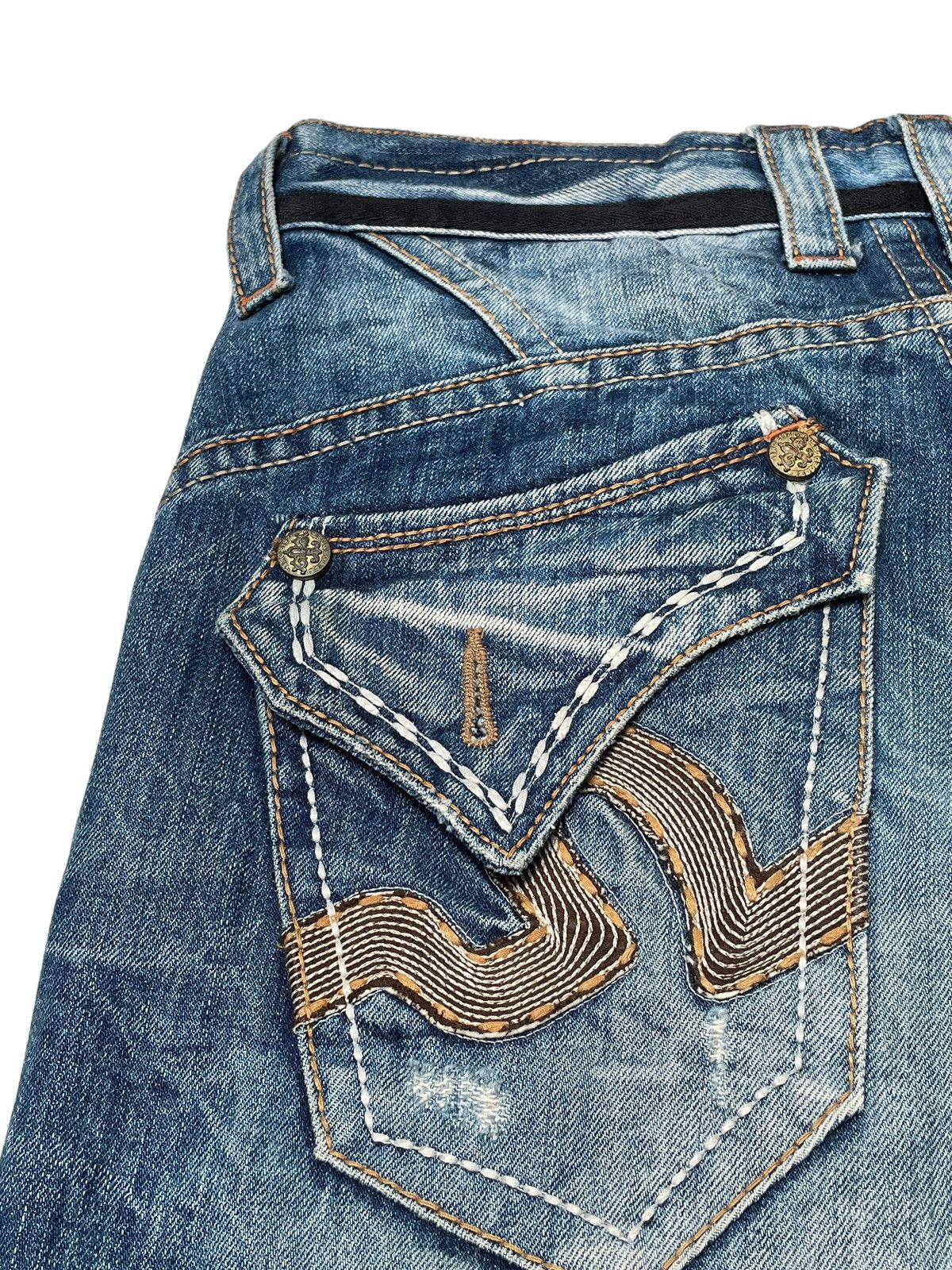 Japanese Brand × Vintage Vintage Japanese Brand Red Pepper Distressed Jeans 2000s Size US 31 - 9 Thumbnail