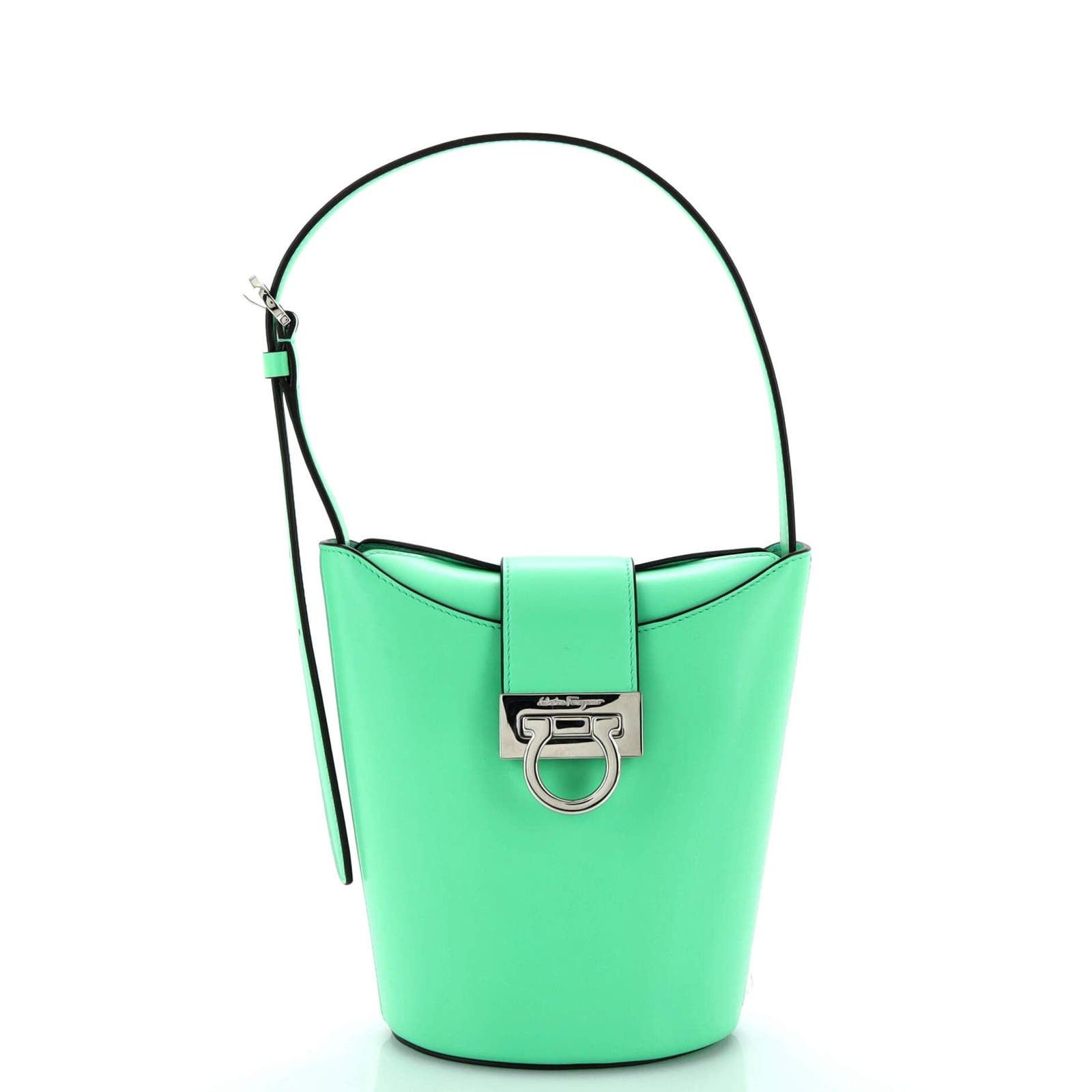 image of Salvatore Ferragamo Trifolio Shoulder Bag Leather Small in Green, Women's