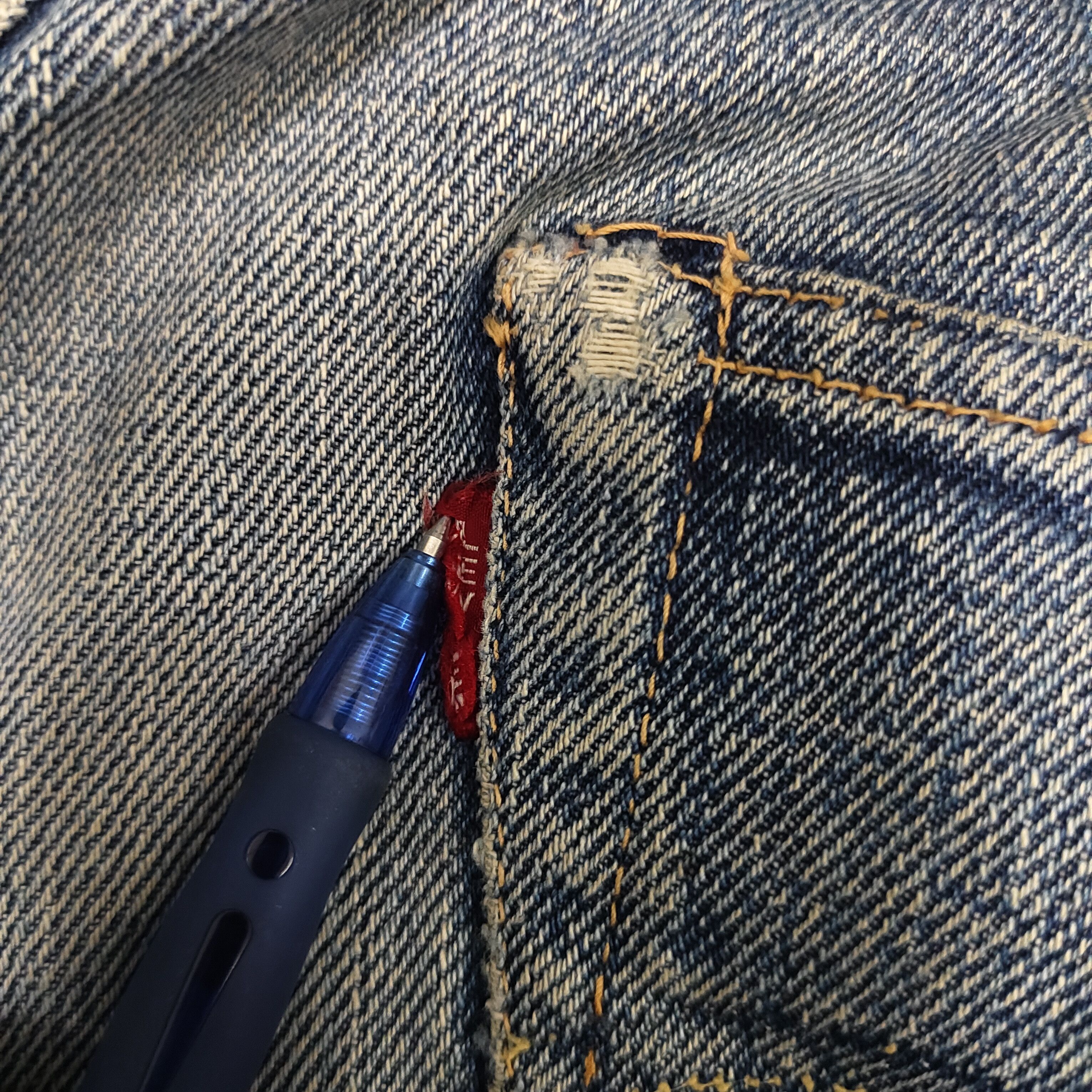 Levi's Vintage 90s Levi's 501xx Big E Distressed Selvedge Jean Size US 32 / EU 48 - 14 Thumbnail