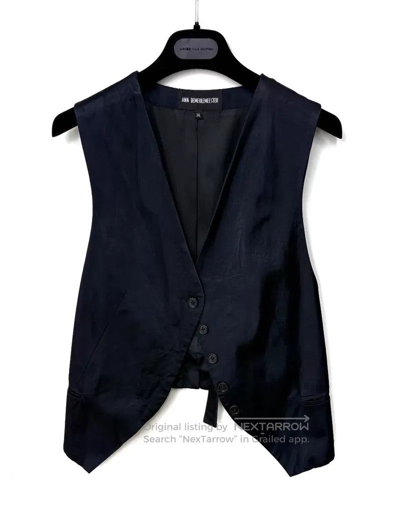 Ann Demeulemeester Ann Demeulemeester Spring/Summer 2014 SS Glossy Vest Size XS / US 0-2 / IT 36-38 - 1 Thumbnail