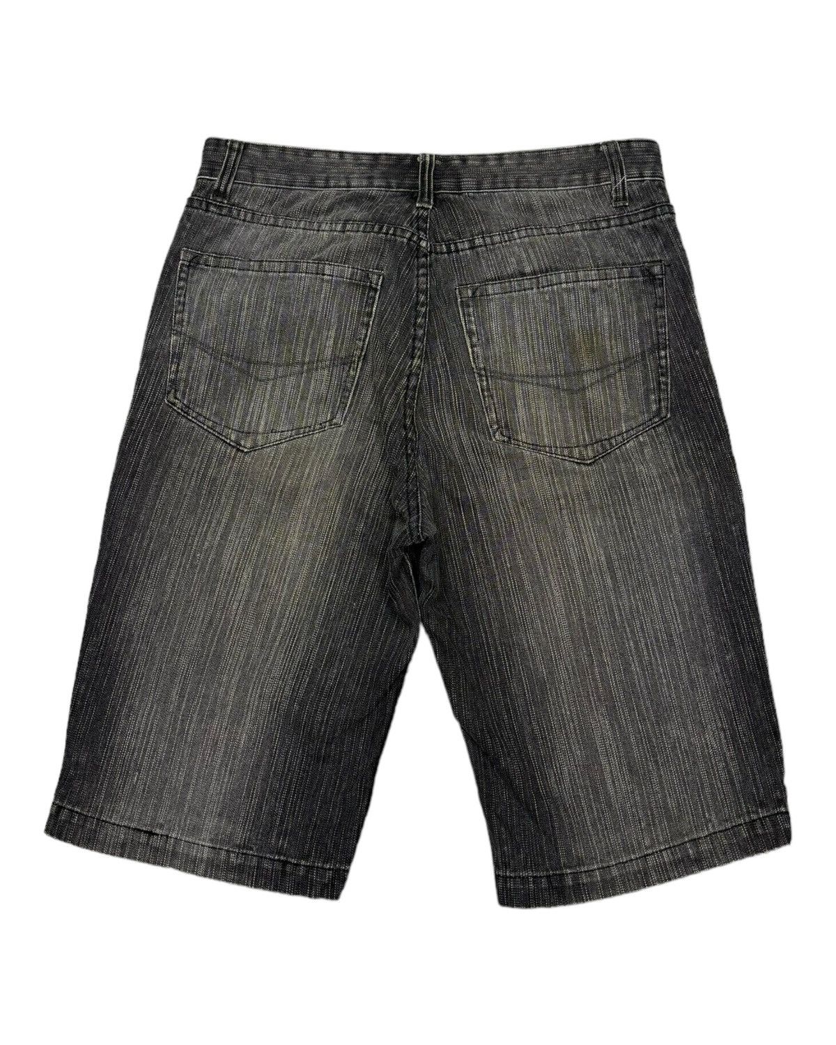 Hysteric Glamour JUNGLE STORM CRAZY STRIPE DENIM SHORT JEANS Size US 31 - 2 Thumbnail