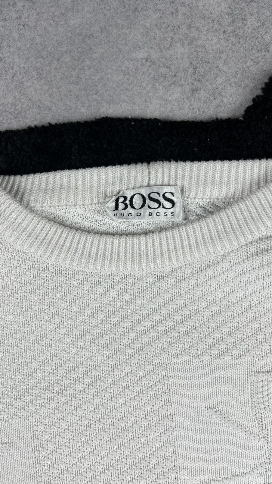 Hugo Boss Vintage Hugo Boss Rare Pattern Knit Old Money Sweater Size US XL / EU 56 / 4 - 9 Thumbnail