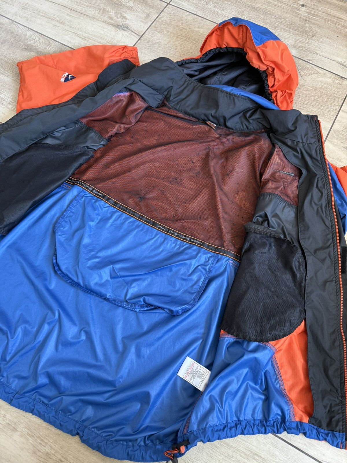Nike ACG Nike ACG Jacket Coat Vintage 90s Mountain Orange size XL 56 Size US XL / EU 56 / 4 - 13 Thumbnail