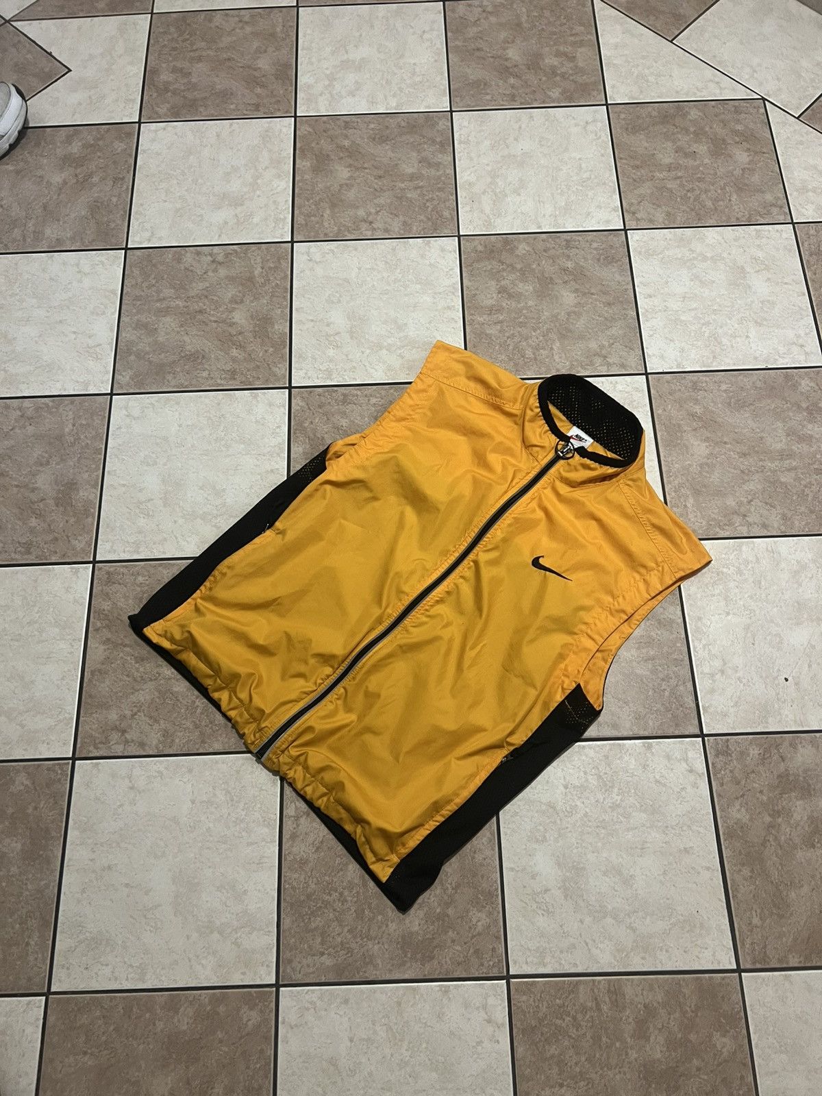 Nike Vintage Nike Vest 90s Size US M / EU 48-50 / 2 - 2 Thumbnail