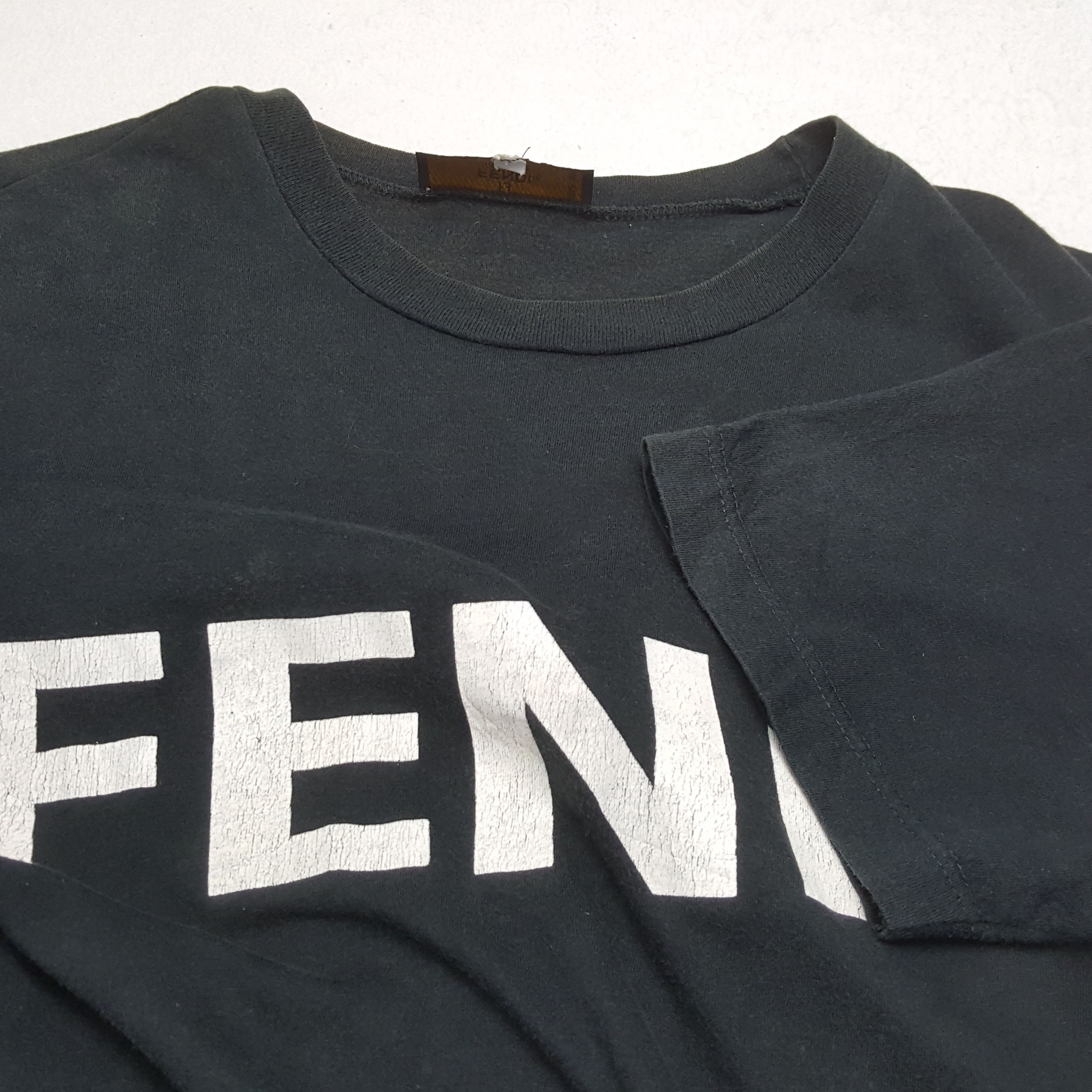 Fendi × Vintage FENDI Luxury Brand Spellout Design Tshirt Size US M / EU 48-50 / 2 - 7 Thumbnail
