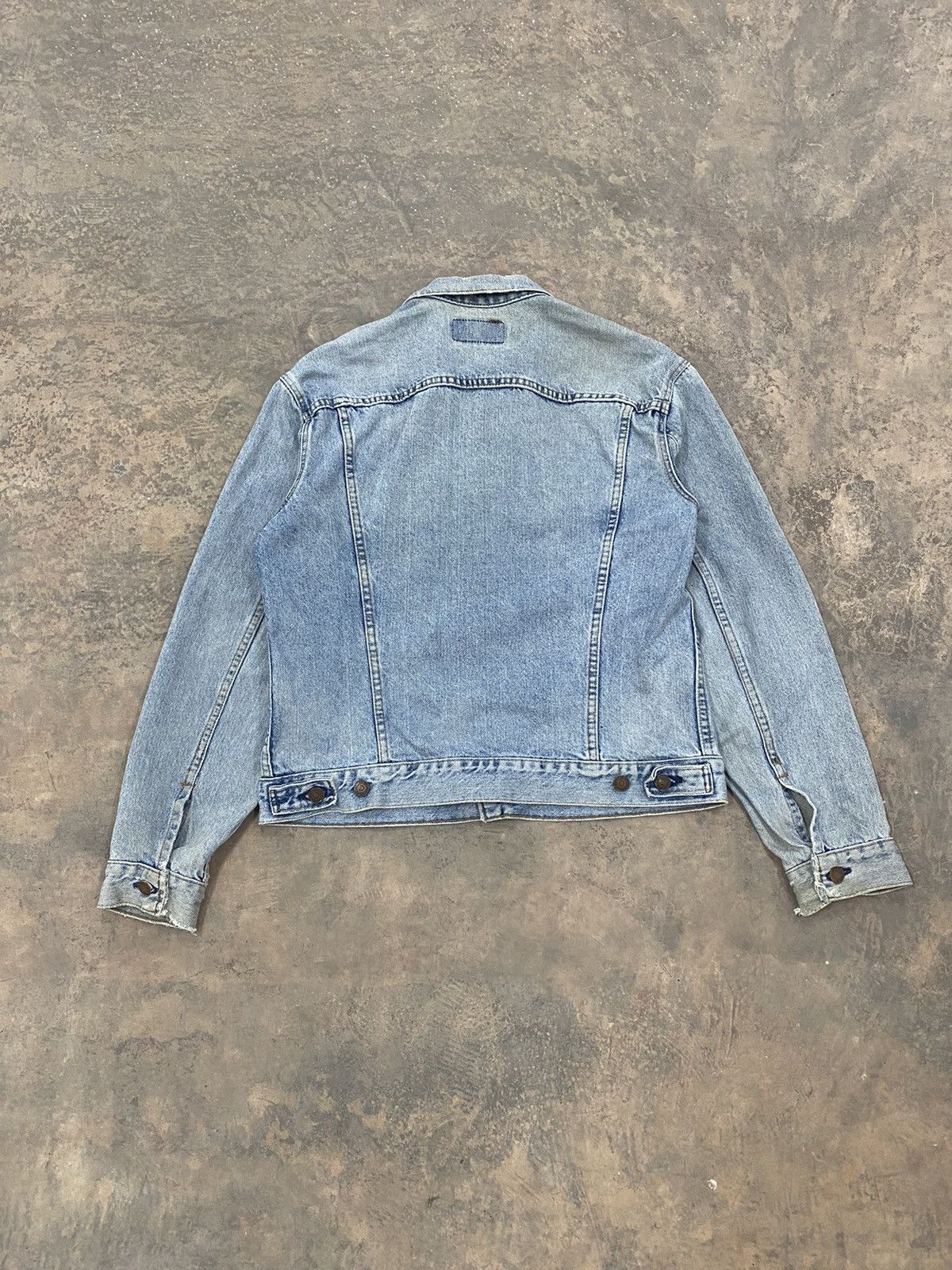 Levi's 1990s LEVIS TYPE 3 TRUCKER JACKET DENIM Size US M / EU 48-50 / 2 - 14 Thumbnail