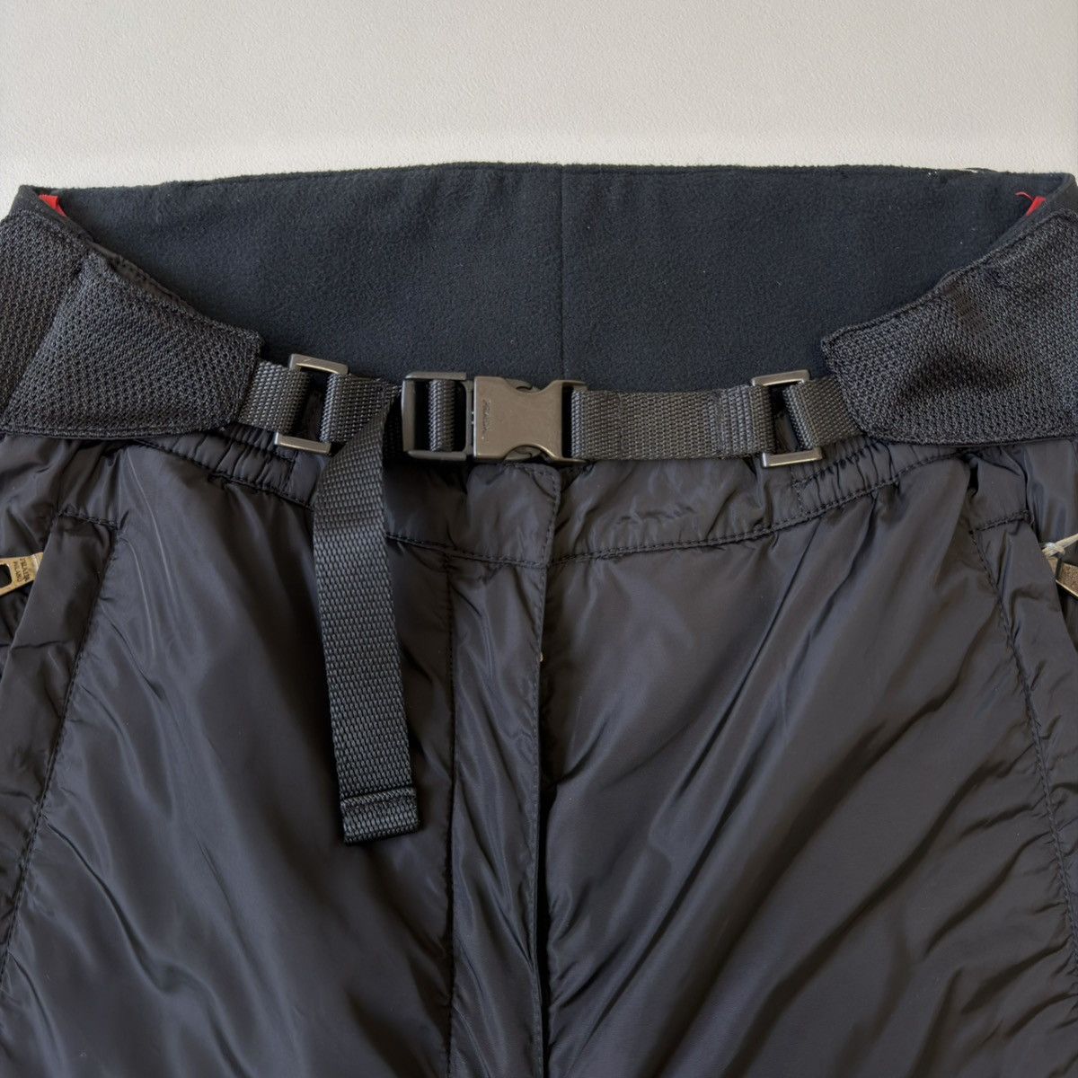 Prada Mid 2000s Black Nylon Ski Trousers Size 26" / US 2 / IT 38 - 4 Thumbnail