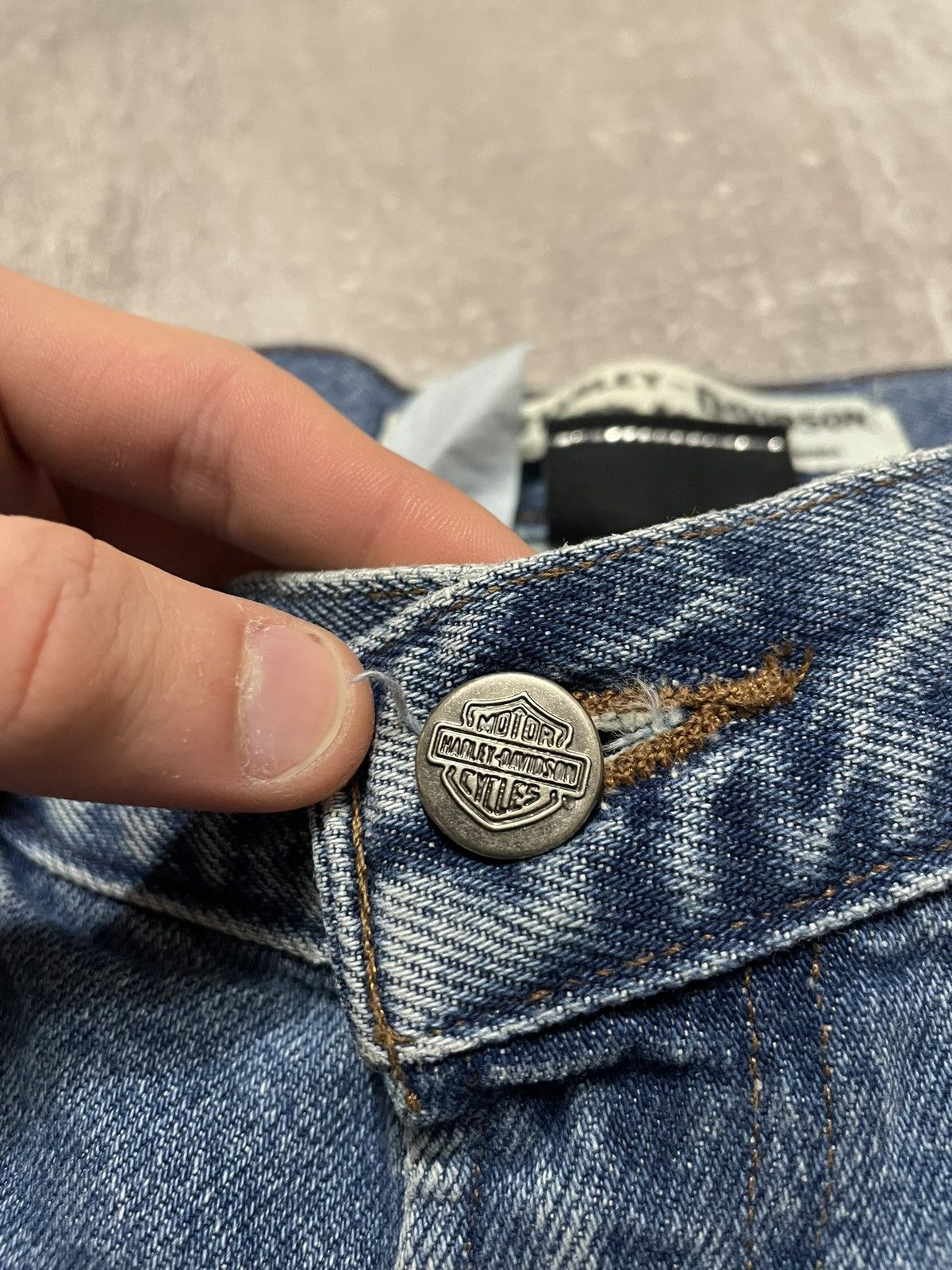 Harley Davidson × Vintage Vintage Harley Davidson Buggy Blue Denim Jeans Y2K 34/30 Size US 34 / EU 50 - 9 Thumbnail